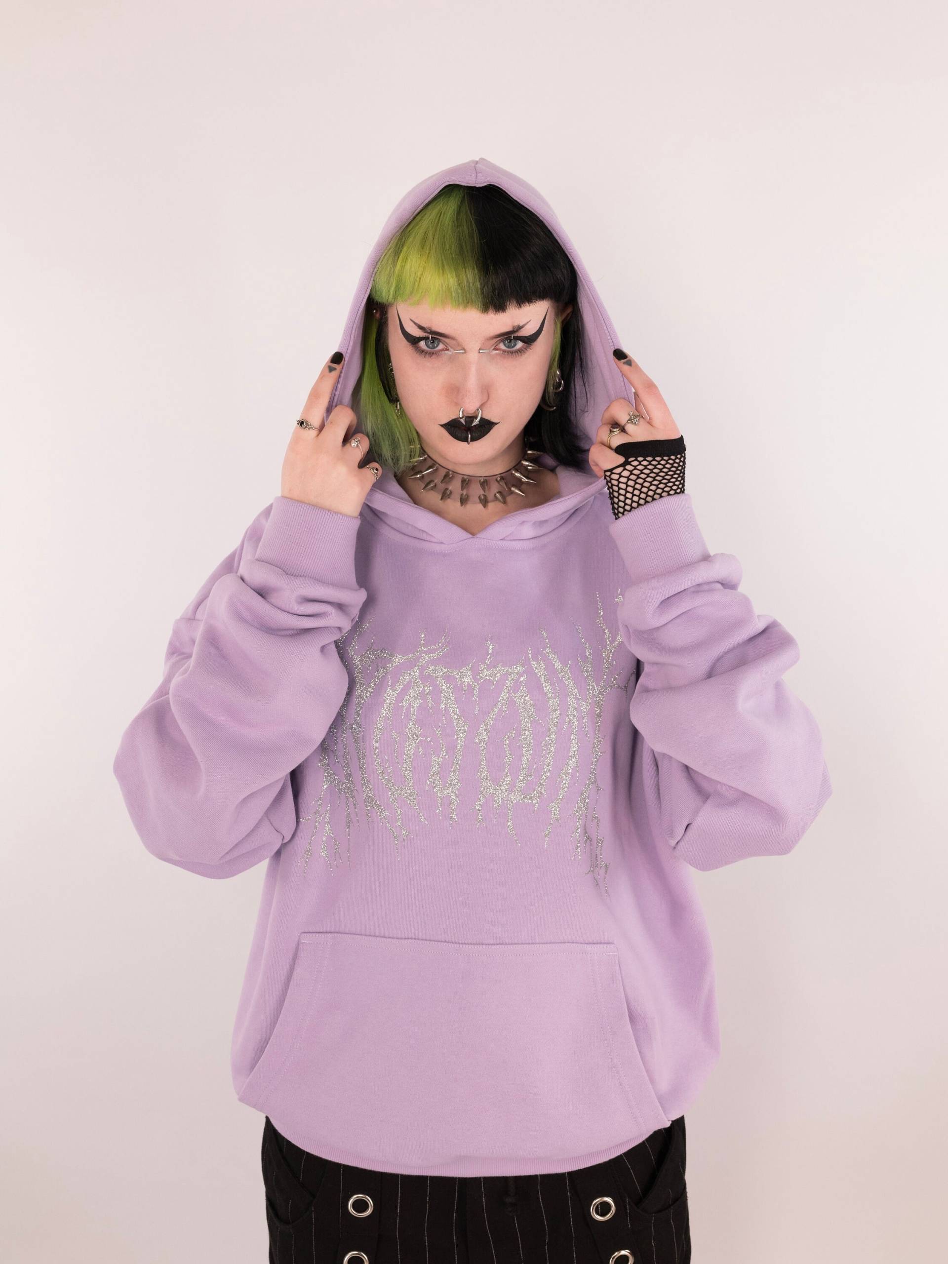 Schwarzer Oder Lila Hardcore Opossum Hoodie von MademoiselleOpossum