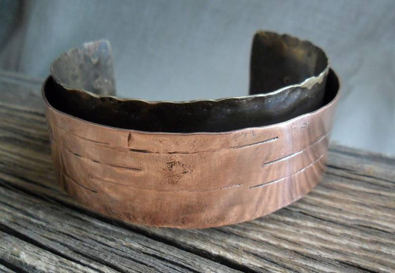 Kupfer Messing Gebändert Strukturierte Manschette Armband Kupfer Messing Gebändert Strukturierte Manschette Armband von MadiJAXmetals