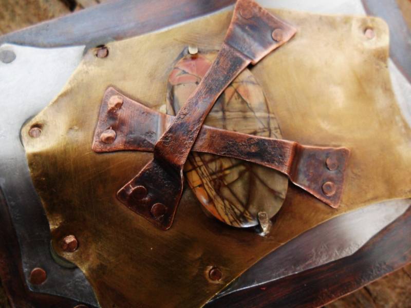 Red Creek Jaspis Cabochon Stacked Metall Gürtelschnalle Kupfer Stahl Messing von MadiJAXmetals