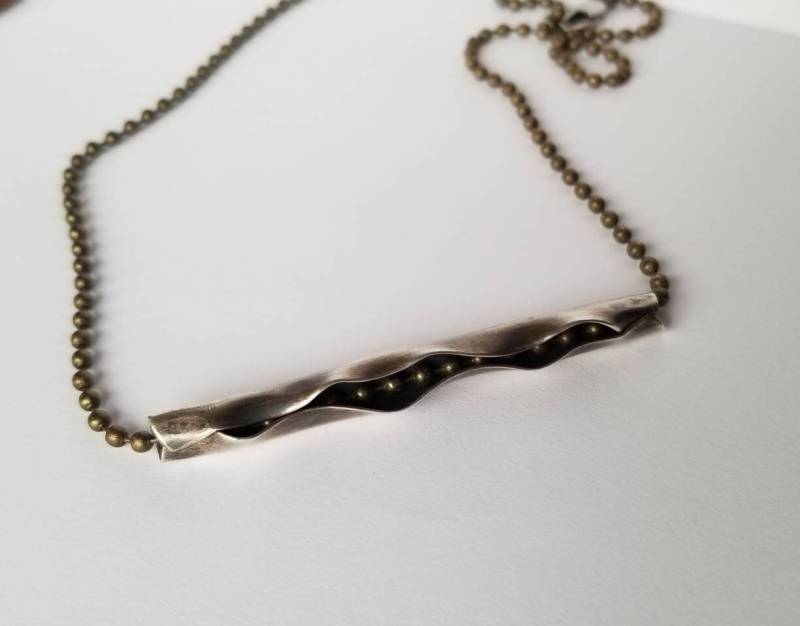 sterling Silber Halskette Mit Fließendem Fluss Design sterling Silber Halskette Mit Fließendem Fluss Design von MadiJAXmetals