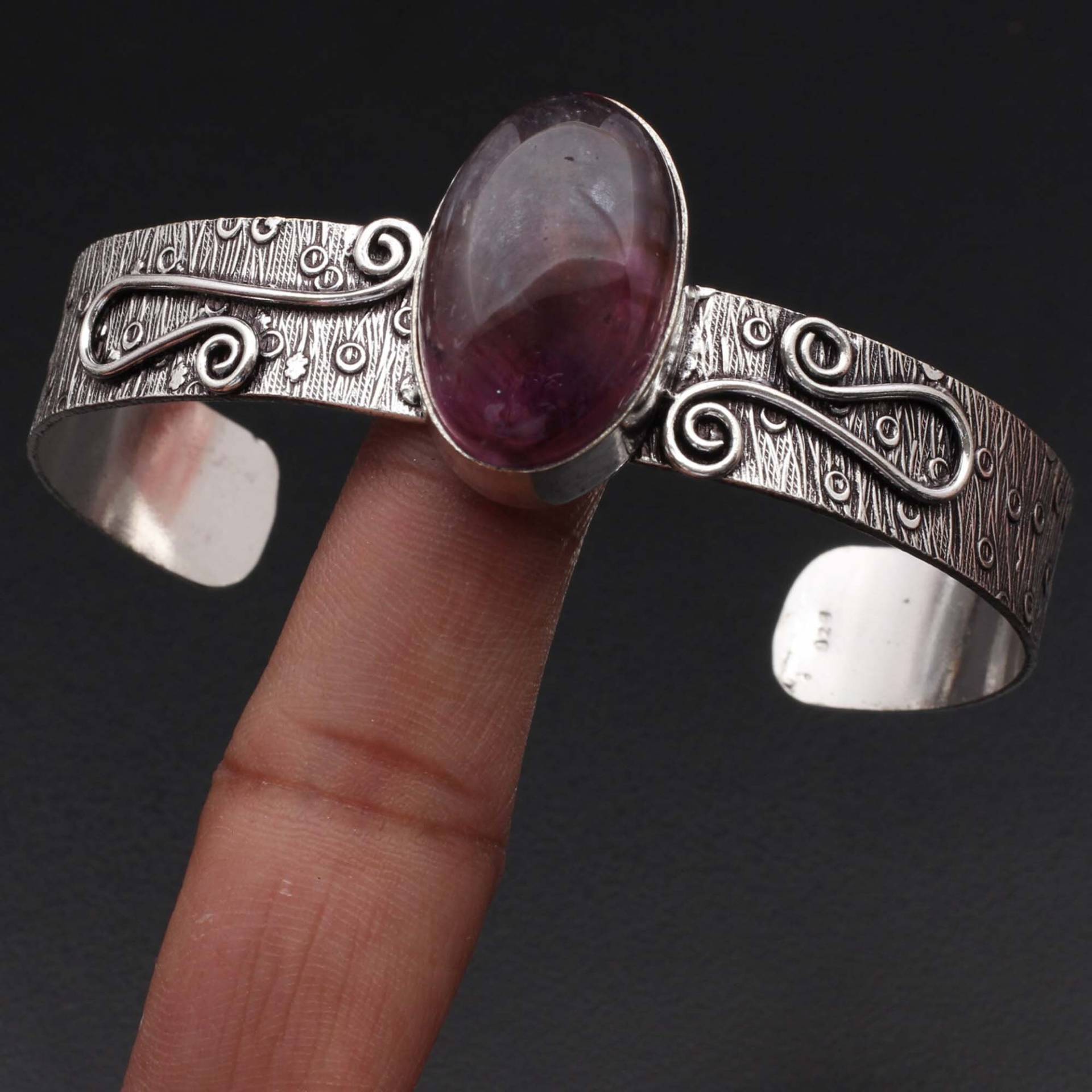 Amethyst Armreif Schmuck Geschenk Für Sie Verstellbarer 925 Sterling Versilbert Unikat Stil Weihnachten Xy436 von MadonnaJewellery