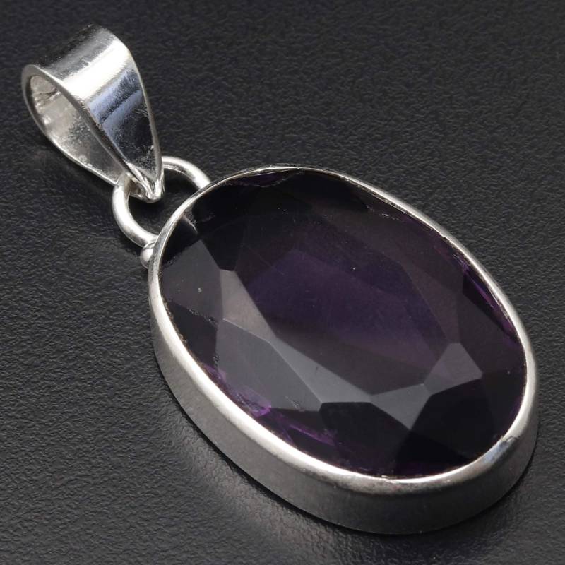 Amethyst Quarz Anhänger, Edelstein Halskette Anhänger Geschenk Für Sie Versilbert Mädchen Schmuck von MadonnaJewellery