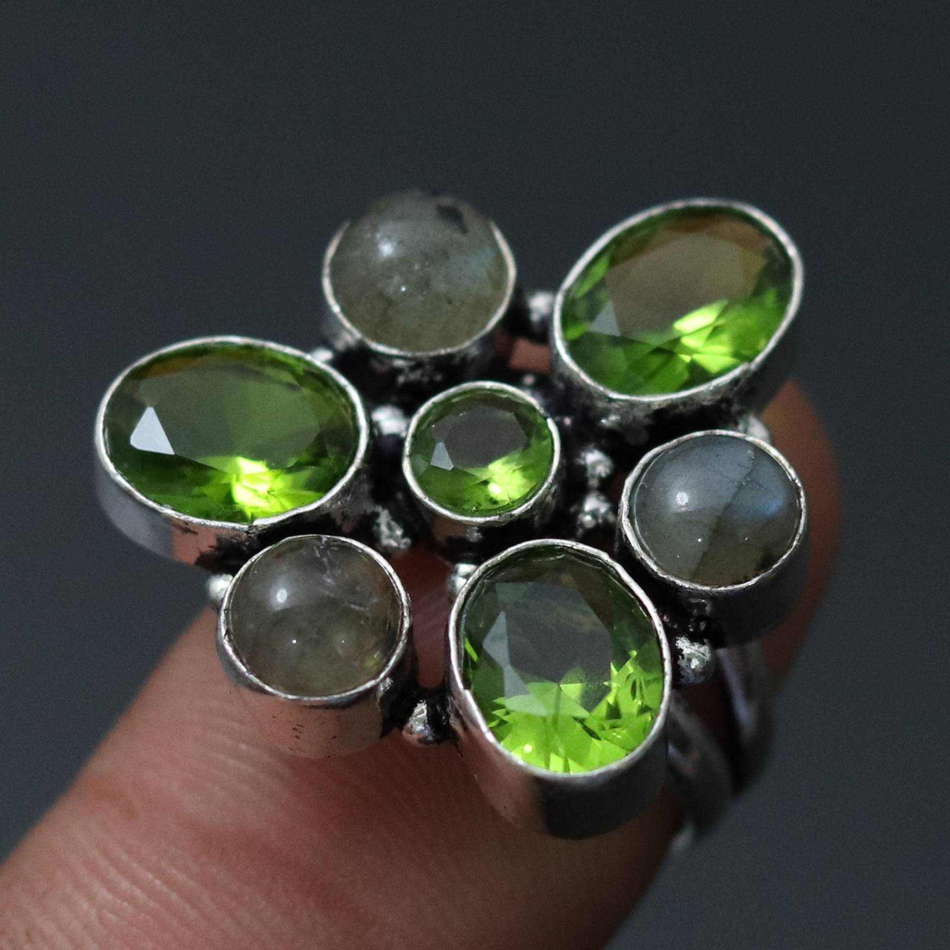 Blauer Feuer Labradorit Peridot Quarz Edelstein Handgemachter Multistone Ring Sterling Versilbert Statement Geschenk Für Sie Geburtsstein von MadonnaJewellery