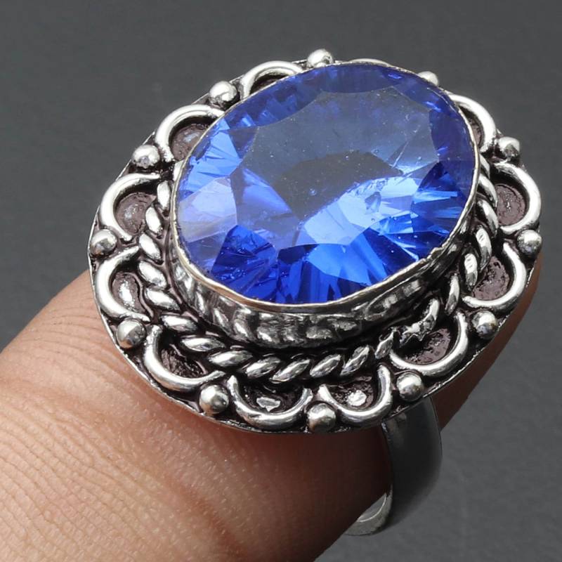 Blauer Quarz Ring Einzigartigen Stil Edelstein-Ring-Schmuck-Geschenk Für Mädchen Sterlingsilber Überzogener Ring-Schmuckgeschenk Sie von MadonnaJewellery