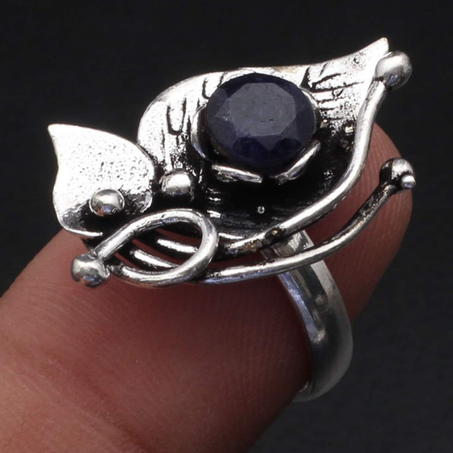 Blauer Saphir Ring Antik Stil Edelstein Schmuck Geschenk Für Mädchen Sterling Versilbert Sie von MadonnaJewellery
