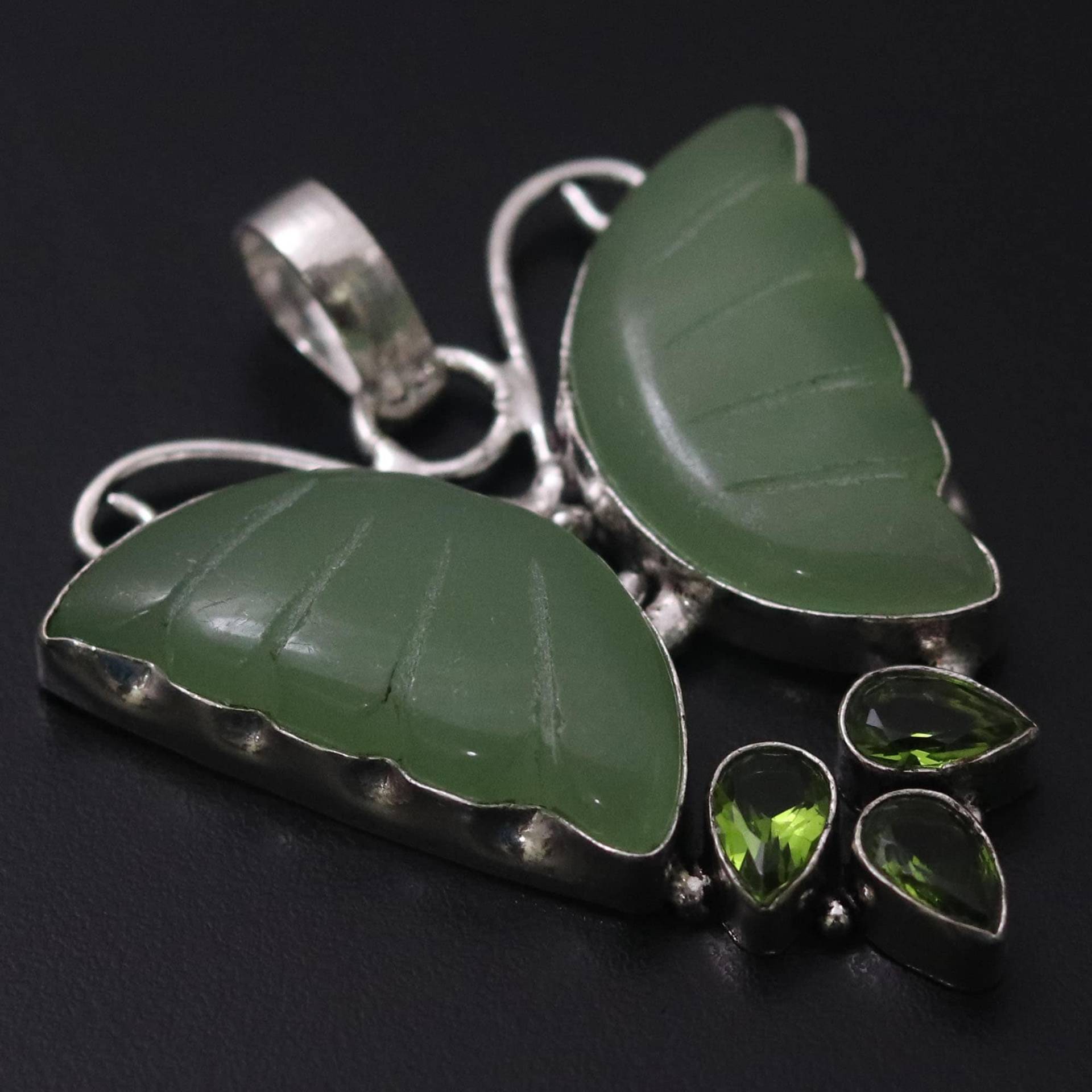 Chalcedon Peridot Quarz Anhänger Schmetterlinge Geschenk Für Ihn 925 Sterling Versilbert Sie von MadonnaJewellery