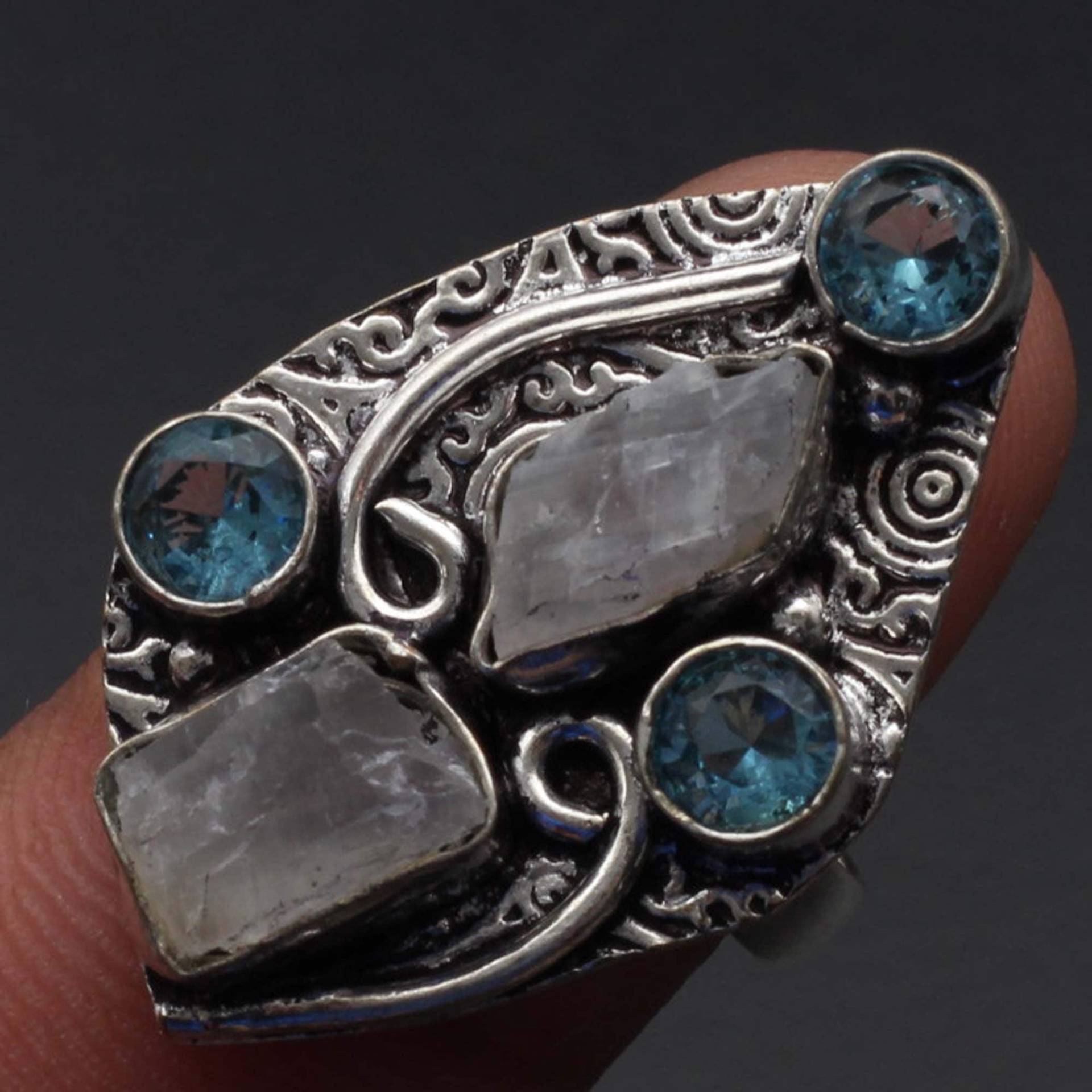 Kristall Blauer Quarz Ring Frau Edelstein Antik Schmuck Geschenk Für Mädchen Sterling Versilbert Sie Xy1533 von MadonnaJewellery