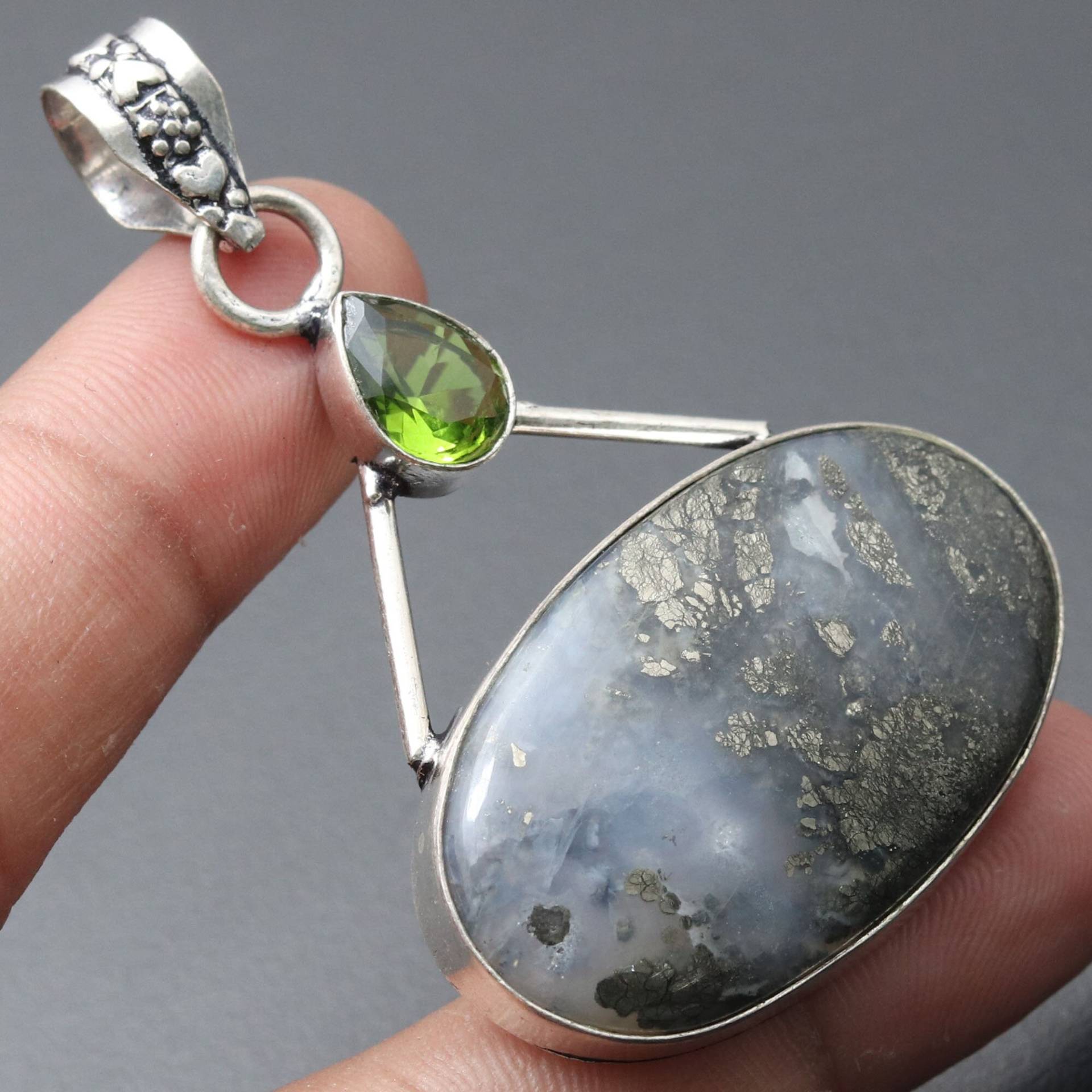 Marcasite Peridot Edelstein Anhänger Schmuck Geschenk Für Sie Sterling Versilbert Forhim von MadonnaJewellery