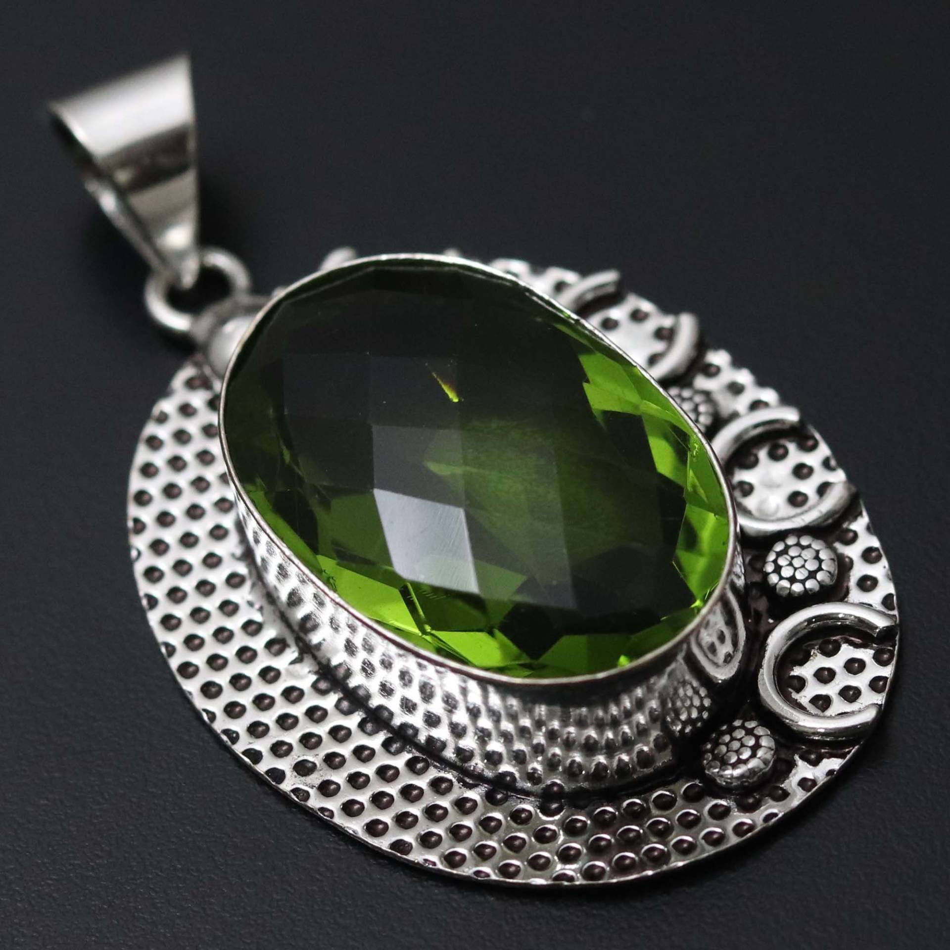 Peridot Quarz Anhänger Edelstein Antik Stil Geschenk Für Sie Sterling Versilbert Schmuck Ihn von MadonnaJewellery