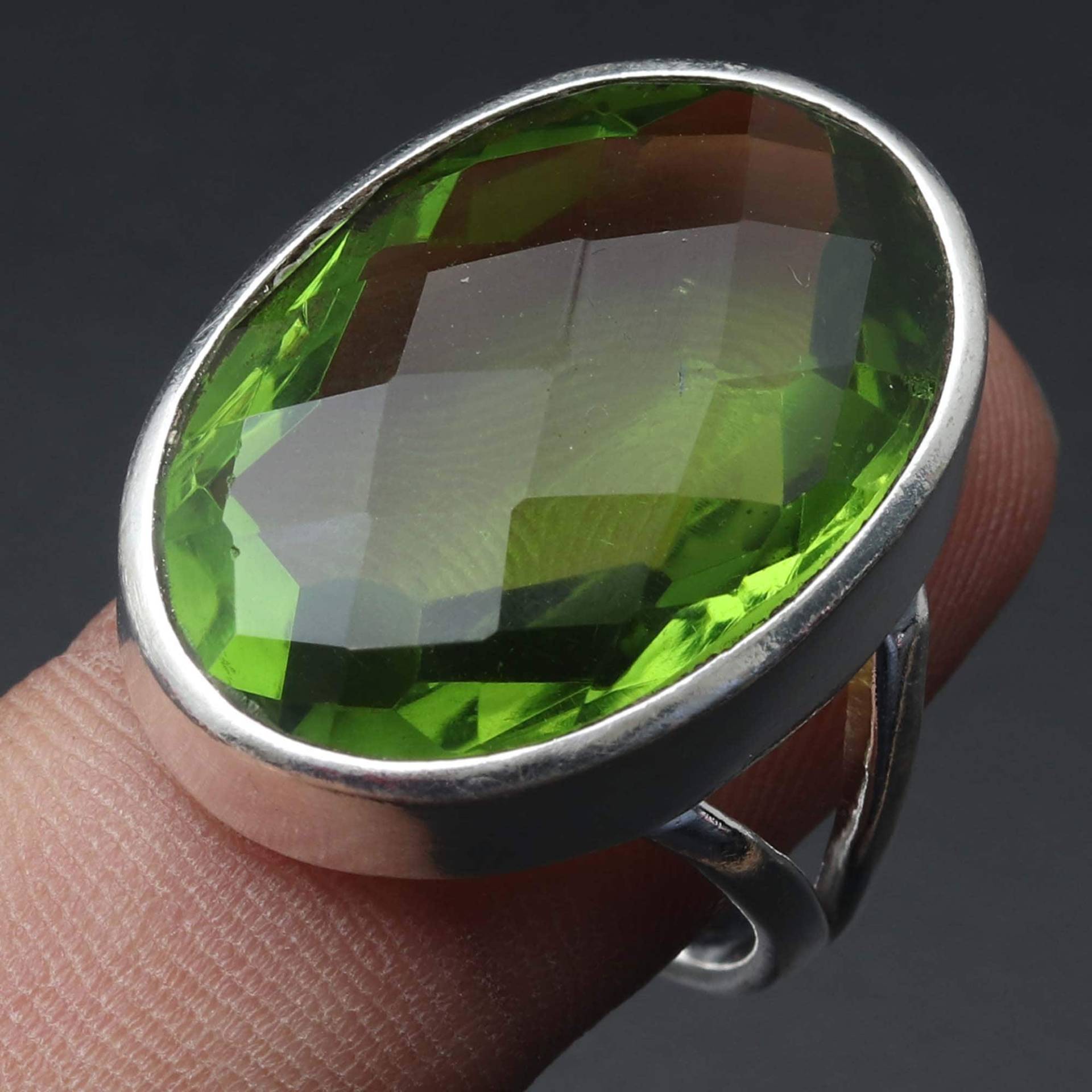 Peridot Quarz Ring Edelstein Schmuck Geschenk Für Mädchen Sterling Versilbert Sie von MadonnaJewellery