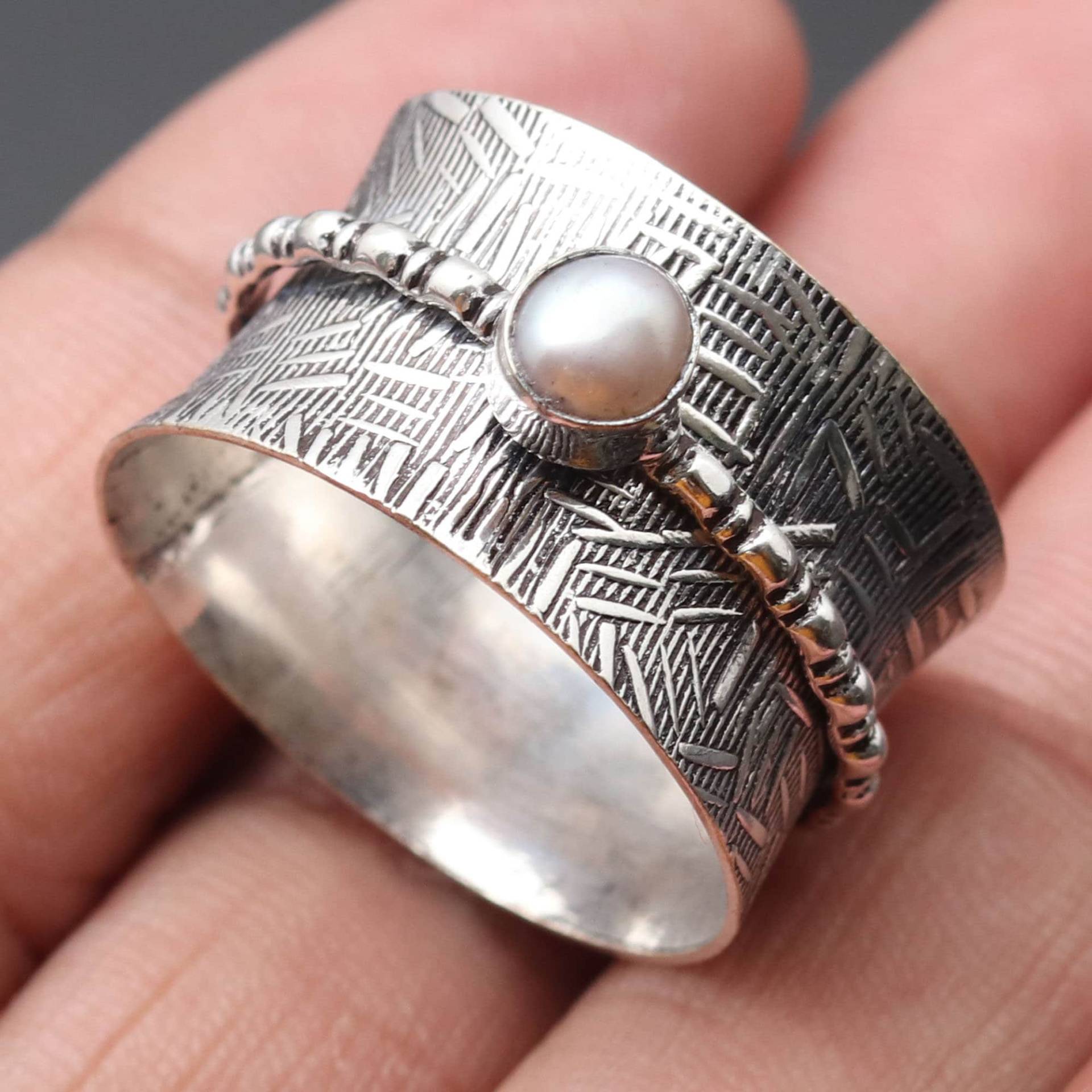 Perlen Edelstein Schmuck Spinner Ring, Meditation Band, Yoga Daumen Sorgen Double Handgemacht Ring von MadonnaJewellery