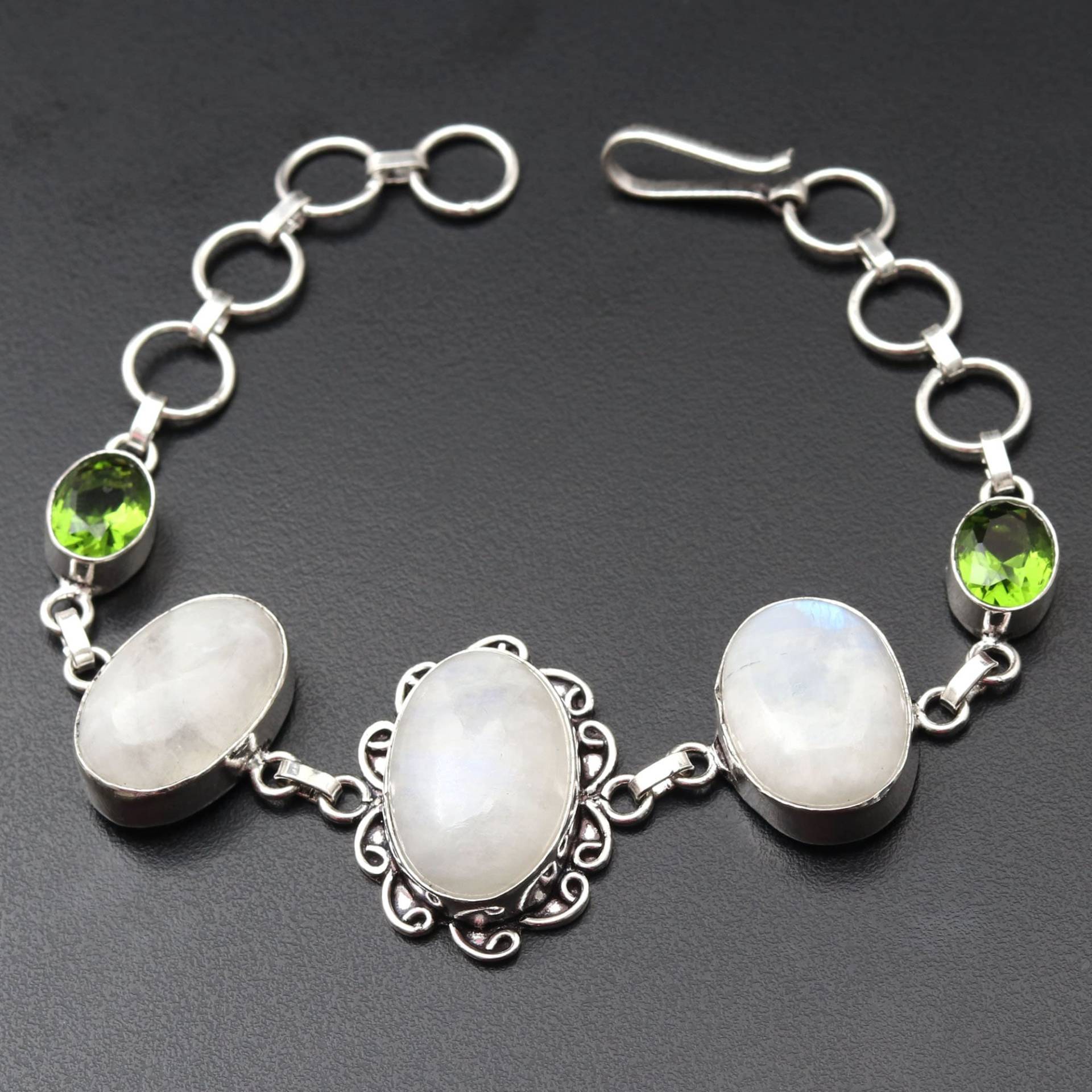 Regenbogen Mondstein Peridot Quarz Edelstein Armband Schmuck Geschenk Für Mädchen Sie Sterling Silber Plissee von MadonnaJewellery