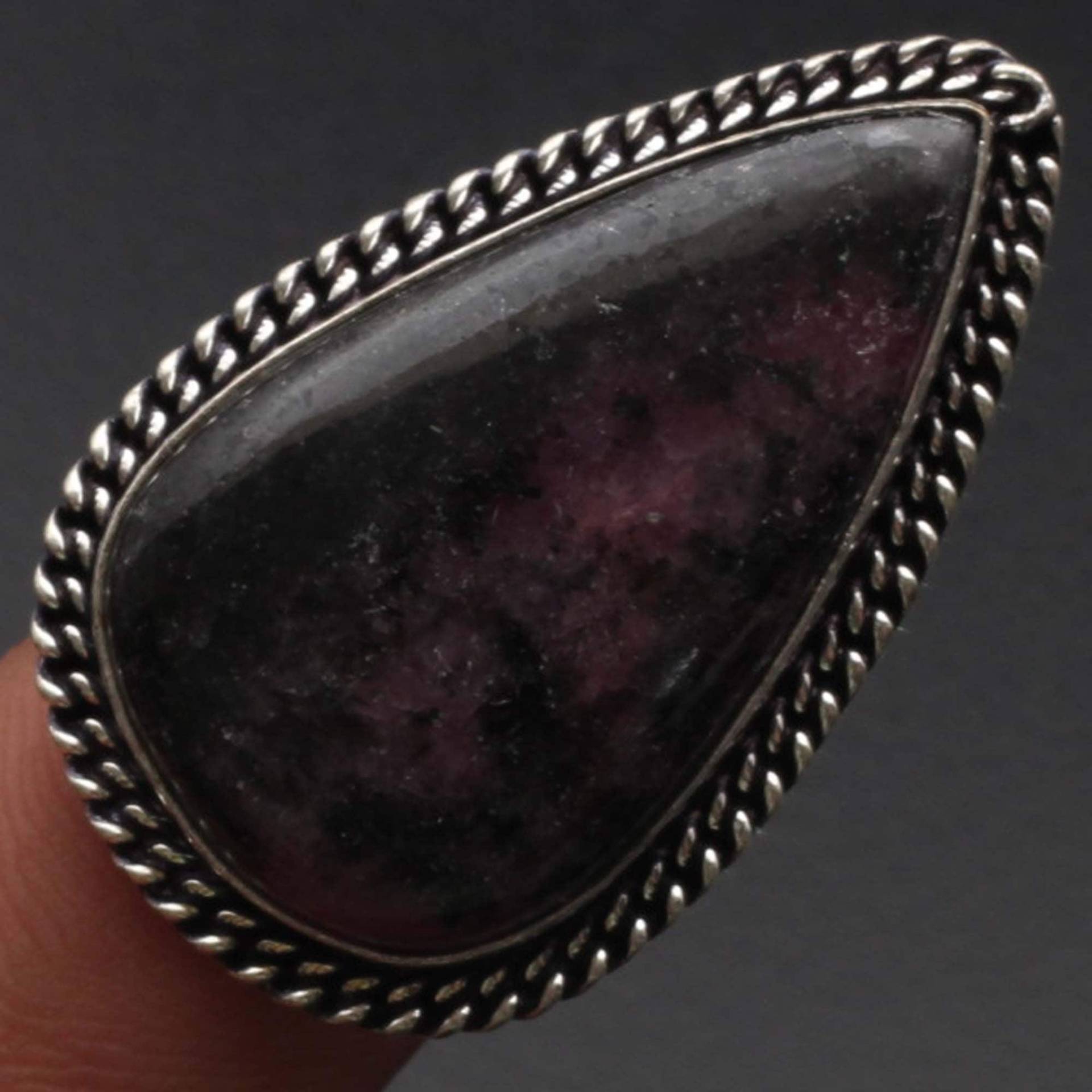 Rhodonit Ring Frau Edelstein-Ring-Schmucksache-Geschenk Für Mädchen Sterlingsilber Überzogener Schmuck Geschenk Sie Xy840 Rhodonit Ring Frau Edelstein-Ring-Schmucksache-Geschenk Für Mädchen Sterlingsilber Überzogener Schmuck Geschenk Sie Xy840 von MadonnaJewellery