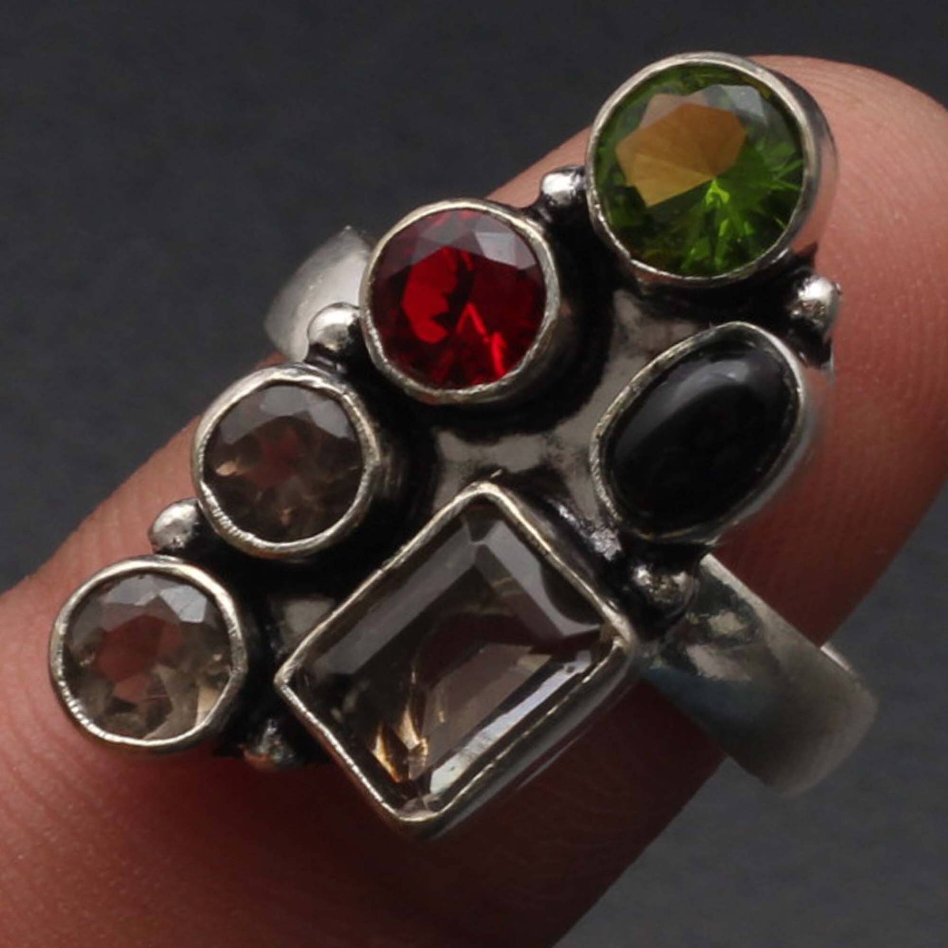 Schwarzer Onyx Granat Peridot Rauchquarz Edelstein Handgemachtes Ring Geschenk Für Ihn 925 Sterling Silber Überzogener Schmuck Sie Xy850 Schwarzer Onyx Granat Peridot Rauchquarz Edelstein Handgemachtes Ring Geschenk Für Ihn 925 Sterling Silber Überzogener Schmuck Sie Xy850 von MadonnaJewellery