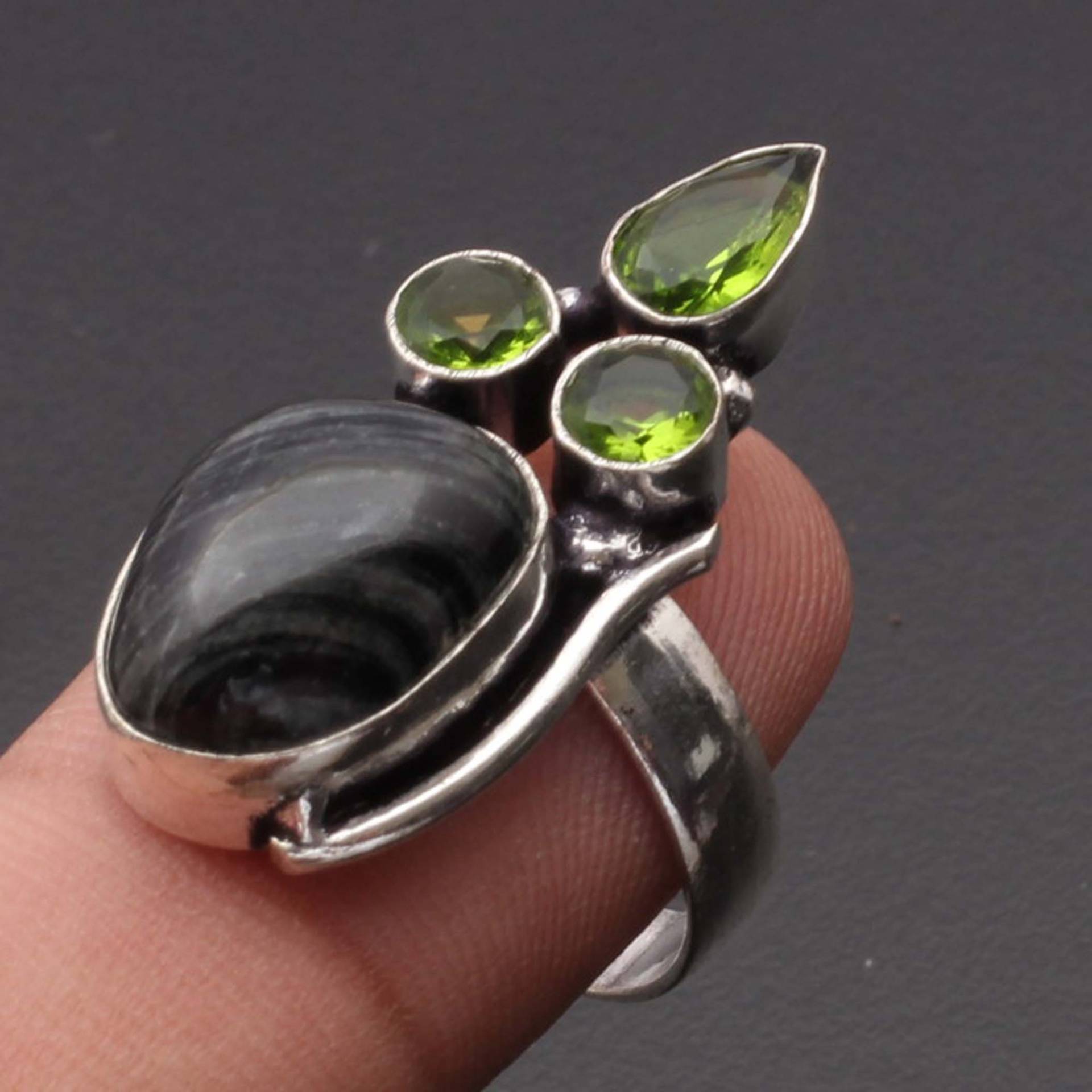 Schwarzer Onyx Peridot Quarz Edelstein Handgemacht Ring Geschenk Für Ihn 925 Sterling Versilbert Schmuck Sie Größe 9 Xy211 von MadonnaJewellery