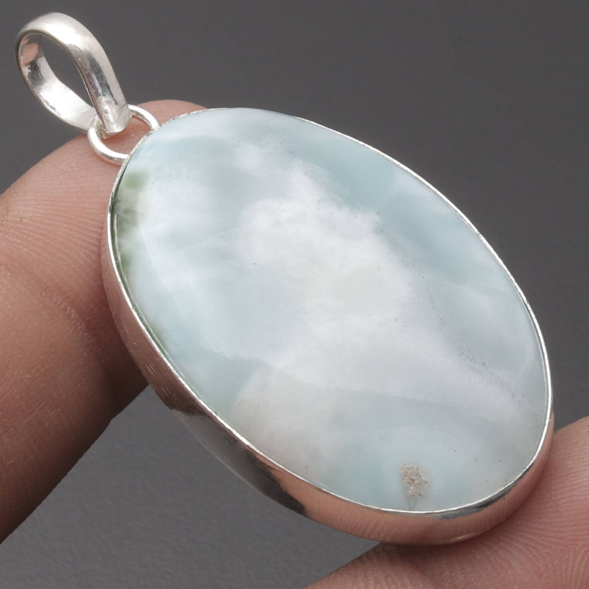 Seltener Natürlicher Larimar Anhänger Edelstein Schmuck Halskette Geschenk Für Sie Sterling Versilbert Ihn Xy2302 von MadonnaJewellery