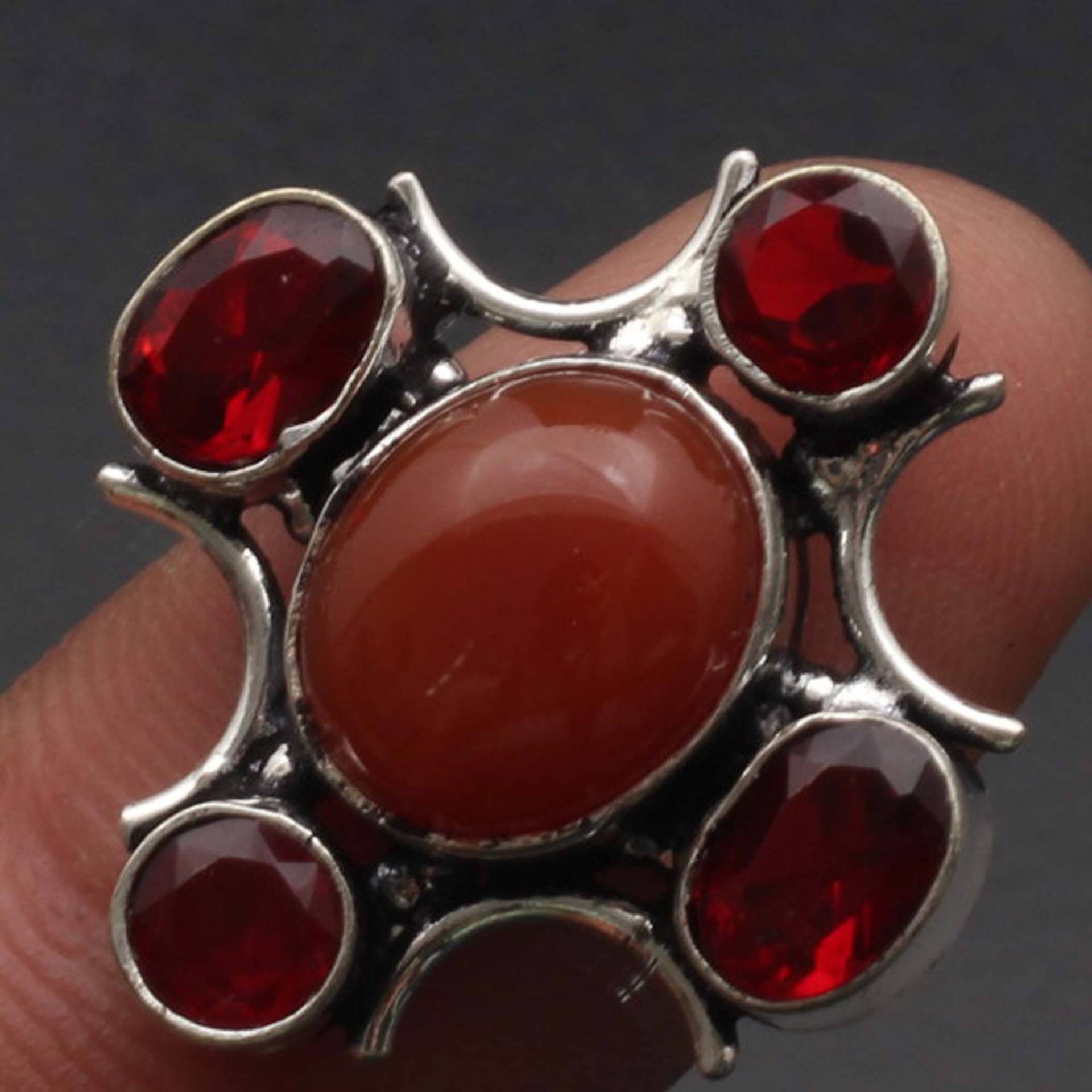 Sunstone Granat Quarz Edelstein Handgemachtes Ring Geschenk Für Ihn 925 Sterling Silber Überzogener Schmuck Sie Xy819 Sunstone Granat Quarz Edelstein Handgemachtes Ring Geschenk Für Ihn 925 Sterling Silber Überzogener Schmuck Sie Xy819 von MadonnaJewellery