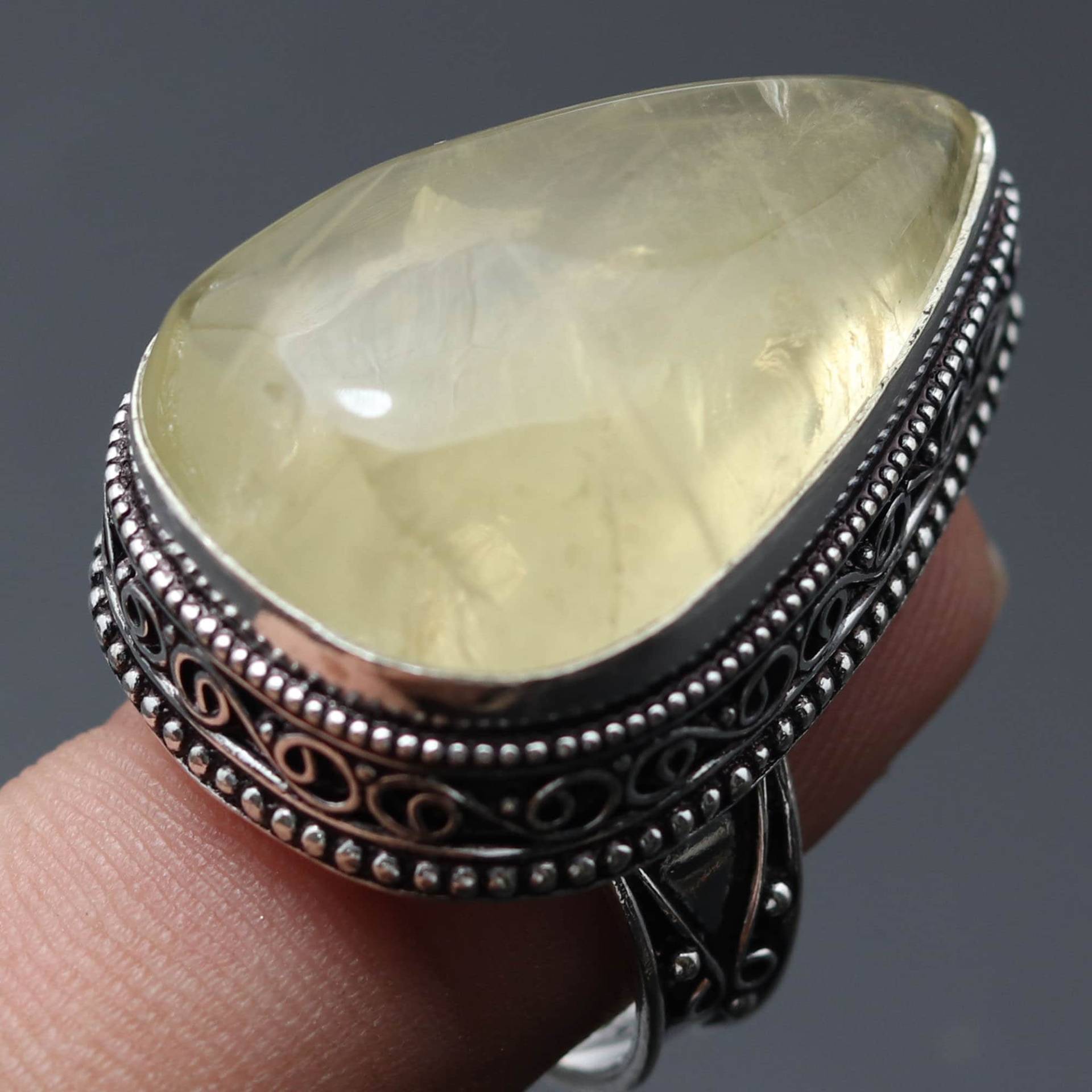 Zitronenquarz Ring, Schmuck Vintage Stil Ring Sterling Versilbert Geschenk Für Sie Ihn von MadonnaJewellery