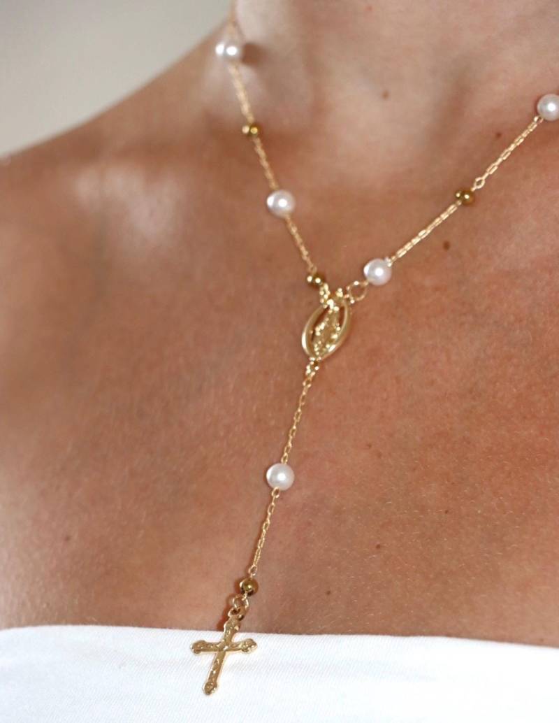 Vintage Kreuz & Jungfrau Maria Anhänger, Y-Förmige Halskette Mit Kunstperle Vintage Kreuz & Jungfrau Maria Anhänger, Y-Förmige Halskette Mit Kunstperle von Madonnasarts