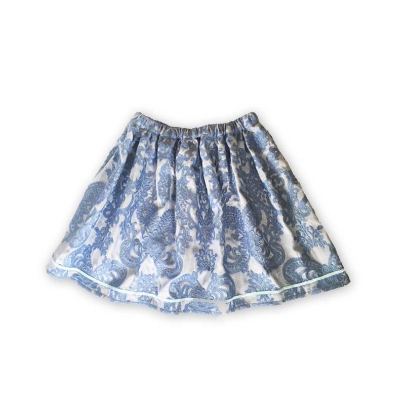 Weich Fallender Mädchen Rock Blumen Blau von Maerchenkaufhaus