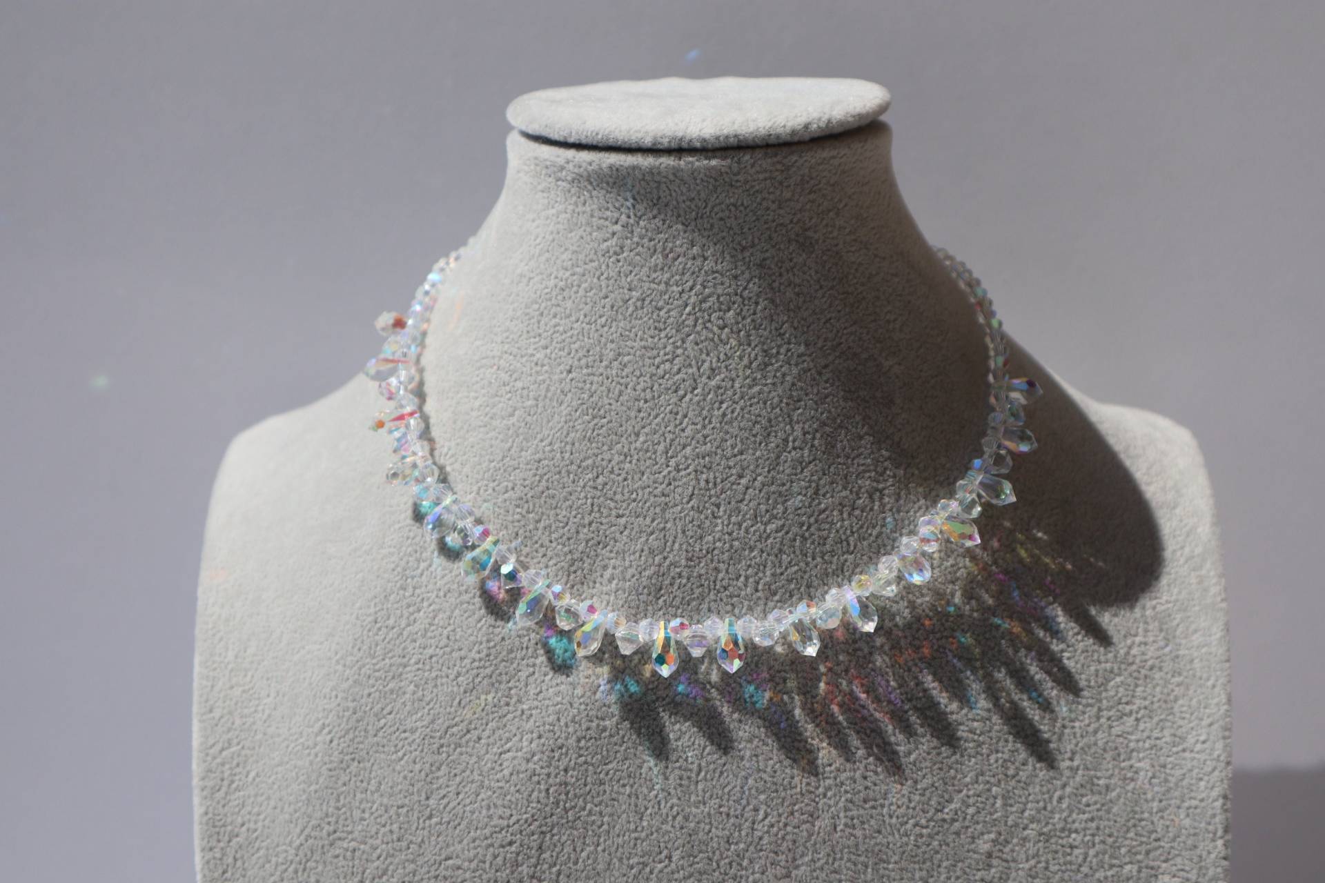 Colorful Waterdrop Crystal Vintage Princess Beaded Necklace For Female Cute Egirl Party Jewelry Accessory Gift Colorful Waterdrop Crystal Vintage Princess Beaded Necklace For Female Cute Egirl Party Jewelry Accessory Gift von Mafukoo