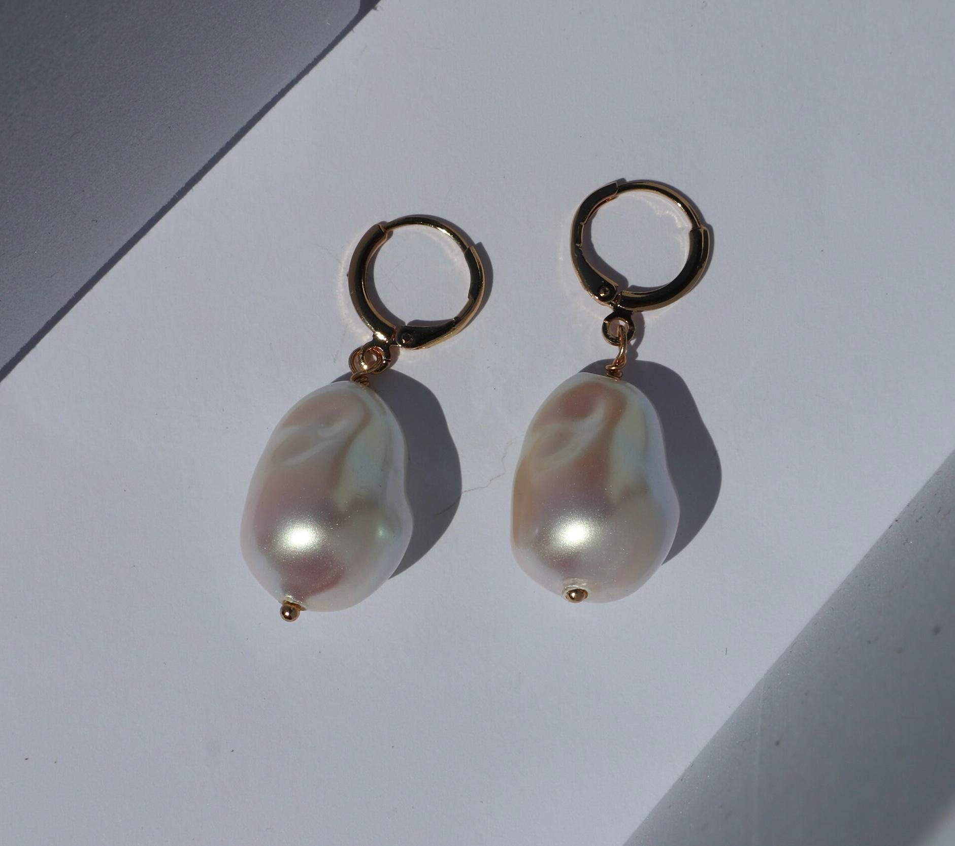 Minar Exquisite Irregular Simulated Pearl Drop Earrings 14K Gold Plated Copper Long Dangle Wedding Jewellery Party Christmas Gift Office von Mafukoo