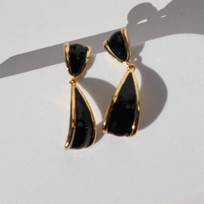 Retro Palace Earrings Colourful Luxury Plated Black Gold Hanging Elegant Wedding Christmas Gift Rare Find Baroque Style Vintage Retro Palace Earrings Colourful Luxury Plated Black Gold Hanging Elegant Wedding Christmas Gift Rare Find Baroque Style Vintage von Mafukoo