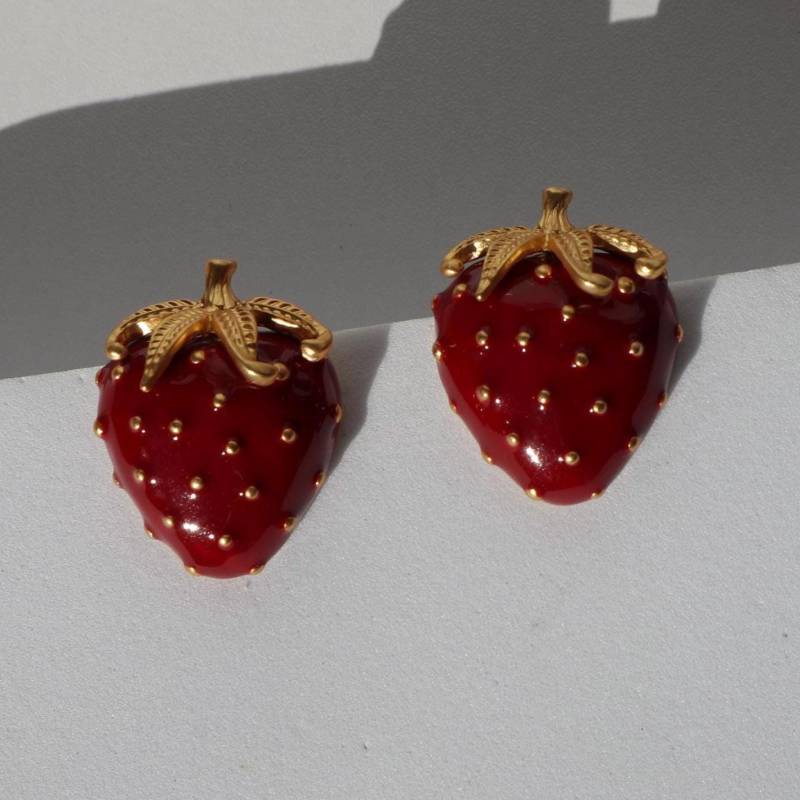 Strawberry Fruit Earrings Colorful Luxury Plated Gold Stud Elegant Wedding Christmas Gift Rare Find Baroque Style Vintage von Mafukoo