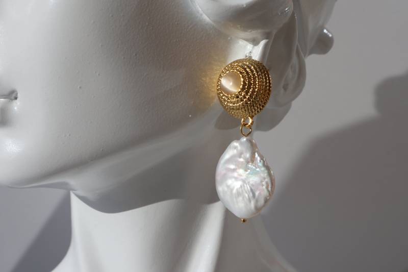 Vintage Style White Baroque Pearl Stud Earrings 16-17mm Dangle Earring Double Real Beads Rare Handmade Wedding Party Christmas Gift von Mafukoo