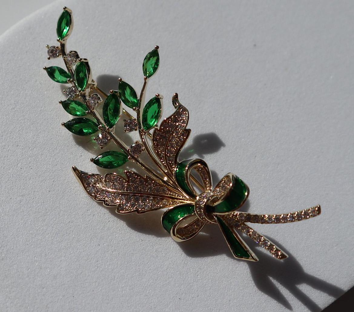 Blatt Brosche Grün Gold Farbe Anstecknadel Weihnachten Geburtstag Party Geschenke Idee Geschenk Blatt Brosche Grün Gold Farbe Anstecknadel Weihnachten Geburtstag Party Geschenke Idee Geschenk von MafukooBrosche