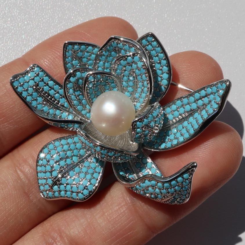 Blaue Blumen Brosche Legierung Lilienbrosche Mit Perle von MafukooBrosche
