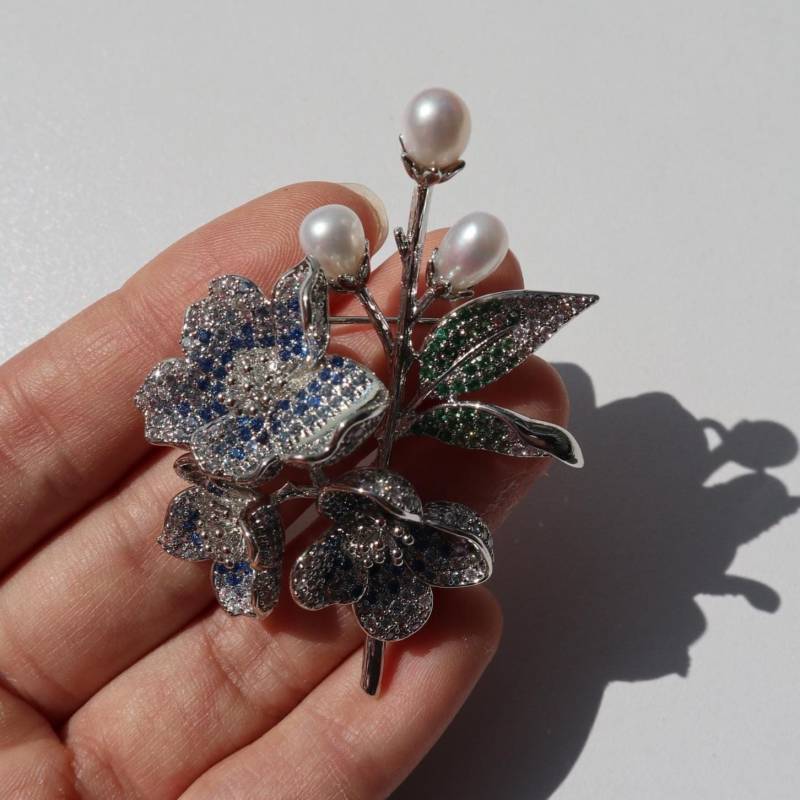 Blumen Brosche Legierung Blumen-Anstecknadel Mit Perlen-Akzenten von MafukooBrosche