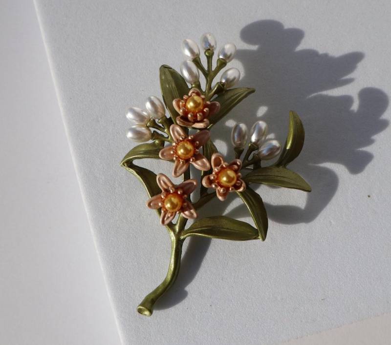 Elegante Osmanthus Duftzweig Brosche Niedlich Party Grün Farbe Pins Schmuck Geschenk Unisex Weihnachten Seltenes Fundgeschenk Elegante Osmanthus Duftzweig Brosche Niedlich Party Grün Farbe Pins Schmuck Geschenk Unisex Weihnachten Seltenes Fundgeschenk von MafukooBrosche
