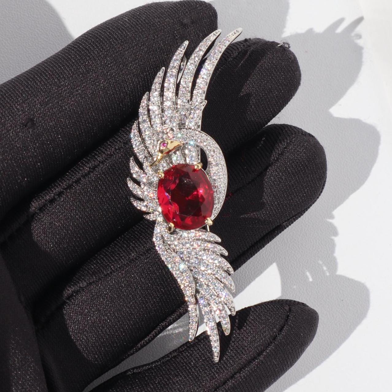 Elegante Phoenix Brosche Silberrote Farbe Legierung Party Pin von MafukooBrosche