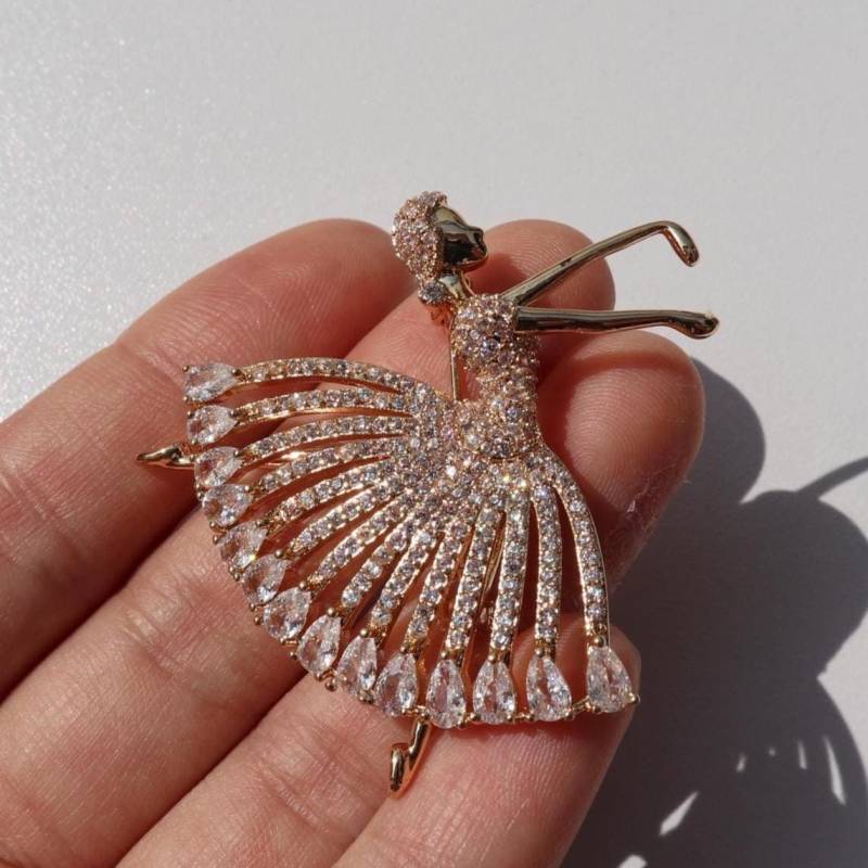 Elegante Tänzerin Brosche Ballett Anstecknadel Aus Gold Legierung Elegante Tänzerin Brosche Ballett Anstecknadel Aus Gold Legierung von MafukooBrosche