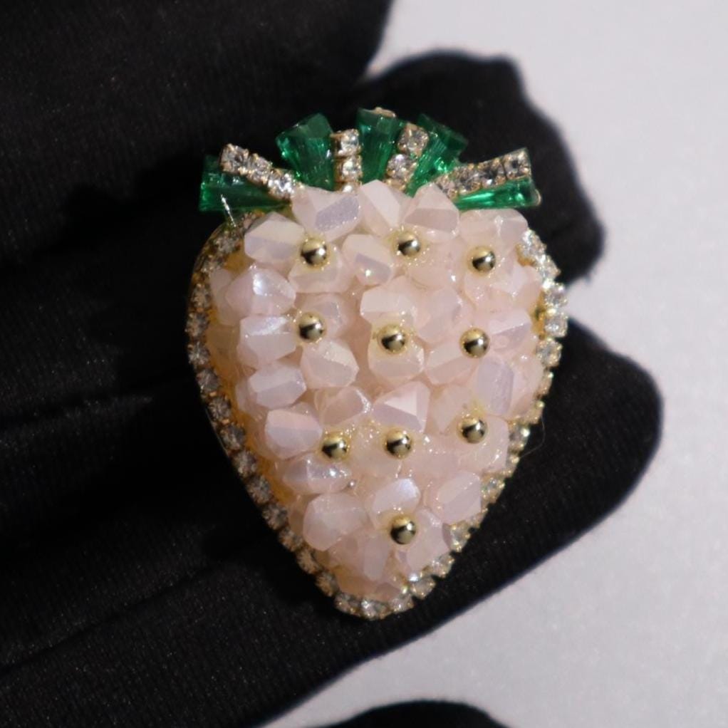 Erdbeere Brosche Rosa Farbe Pin Weihnachtsgeschenk von MafukooBrosche