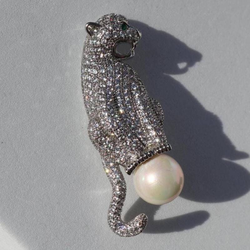 Gepard Brosche Splitterfarbe Kunstperlen Weihnachtsgeschenk Gepard Brosche Splitterfarbe Kunstperlen Weihnachtsgeschenk von MafukooBrosche