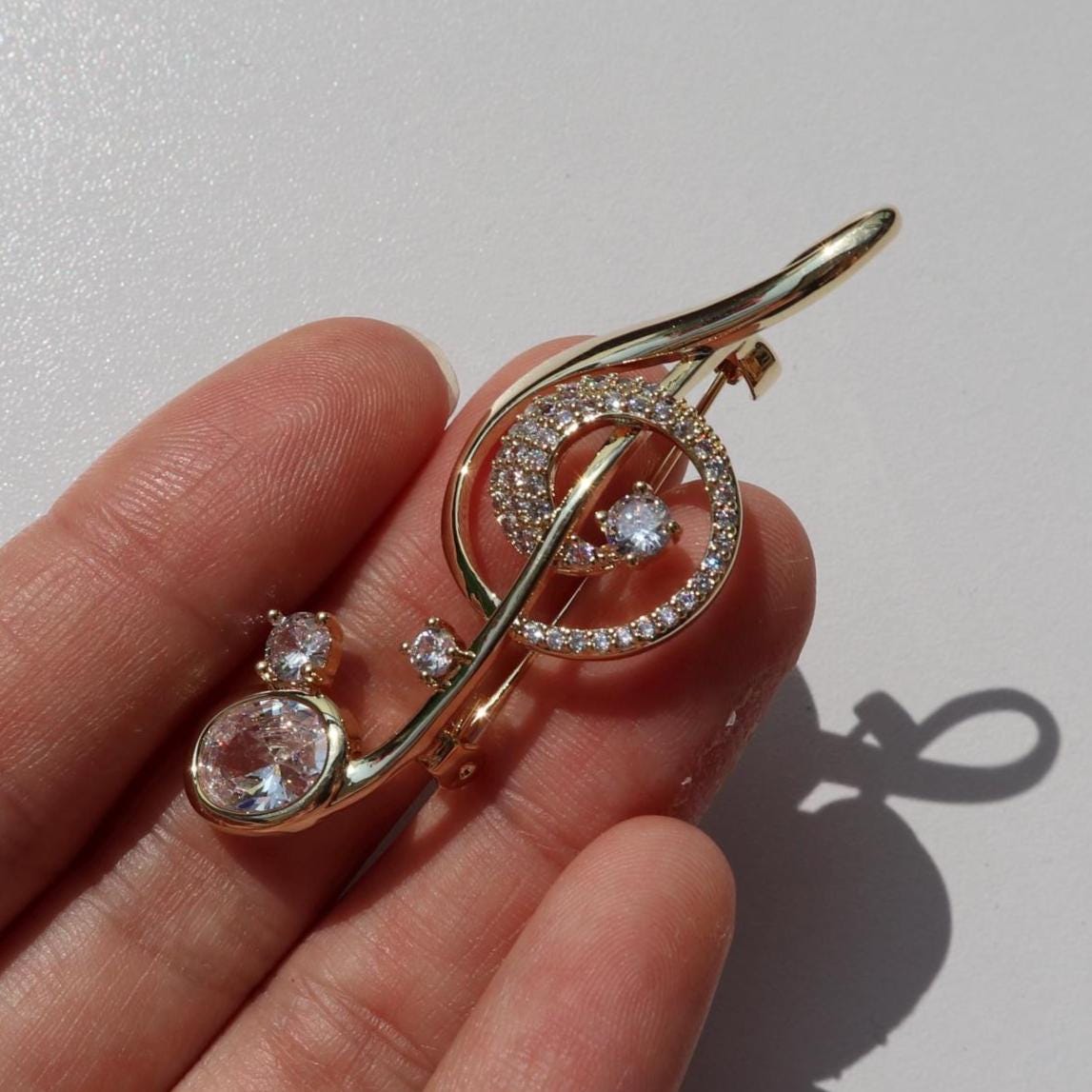 Gold Noten Brosche Violinschlüssel Anstecknadel Gold Noten Brosche Violinschlüssel Anstecknadel von MafukooBrosche