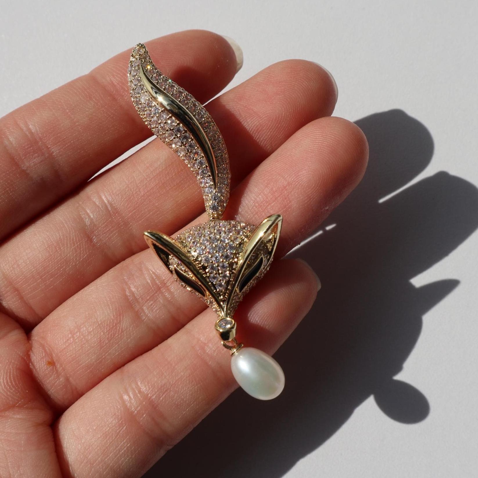 Goldfuchs Brosche Elegante Legierung Pin Mit Perle Goldfuchs Brosche Elegante Legierung Pin Mit Perle von MafukooBrosche