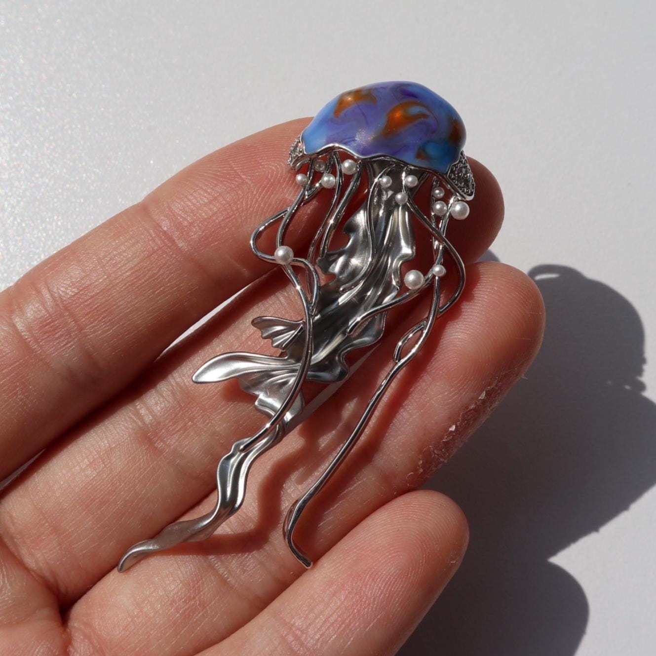 Quallen Brosche Blau & Silber Legierung Pin - Unisex Schmuck Geschenk Quallen Brosche Blau & Silber Legierung Pin - Unisex Schmuck Geschenk von MafukooBrosche