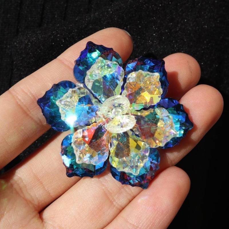 Schneeflocke Brosche Blau Farbe Pin Weihnachtsgeschenk von MafukooBrosche