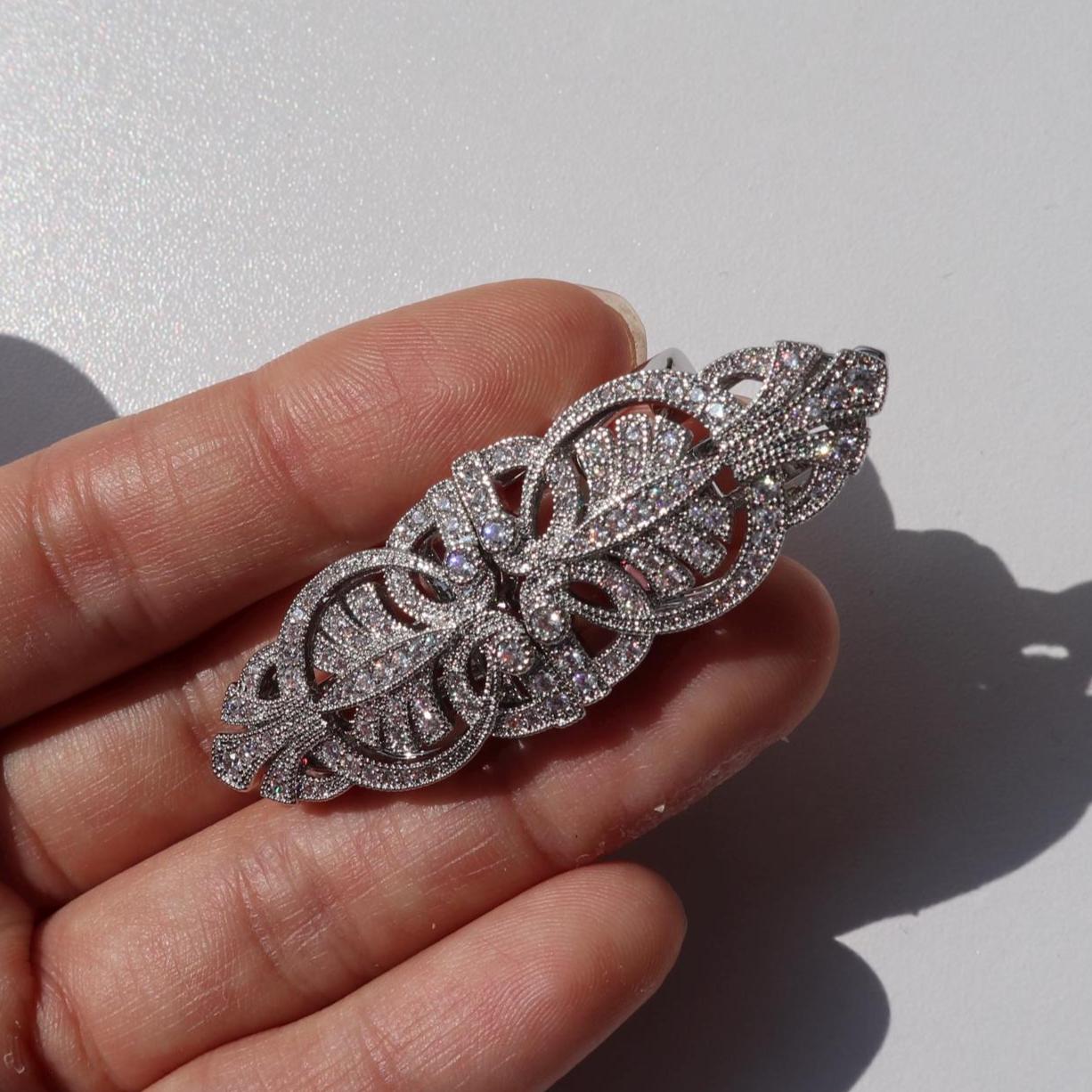 Silber Legierungs-Brosche Elegantes Unisexschmuckgeschenk von MafukooBrosche