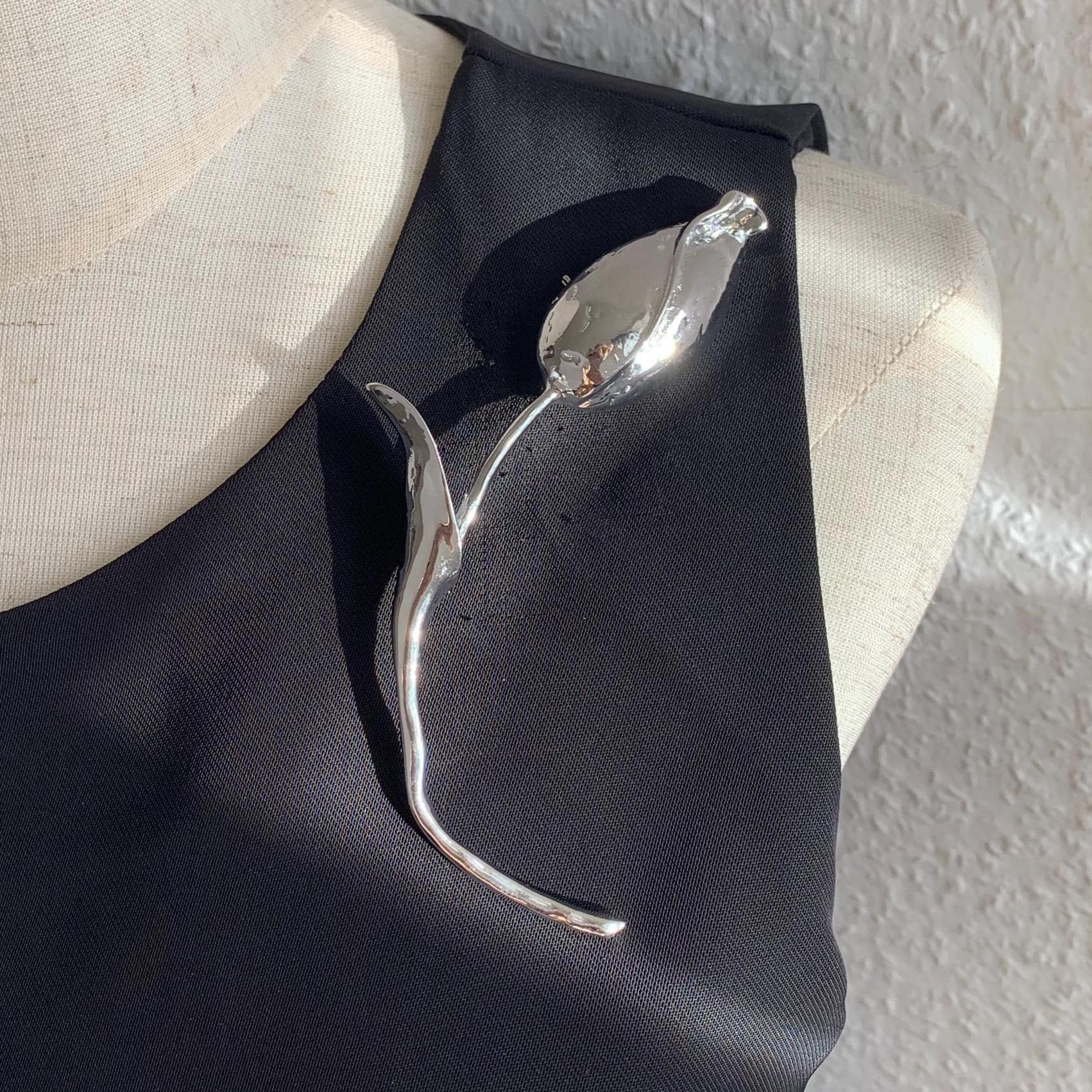 Sliver Farbe Tulip Blume Brosche Weihnachtsgeschenk Pin von MafukooBrosche