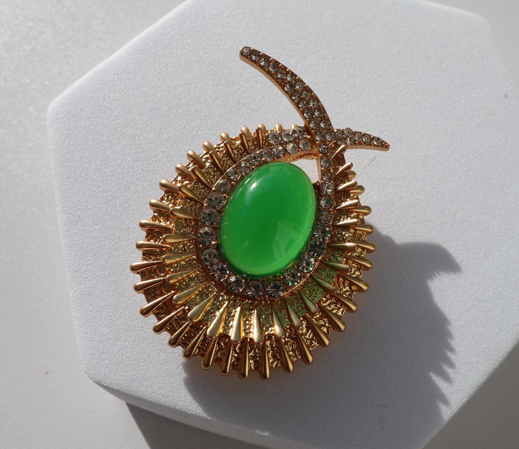 Vintage Style Grüne Brosche Unisex Urlaub Schmuck Vintage Style Grüne Brosche Unisex Urlaub Schmuck von MafukooBrosche