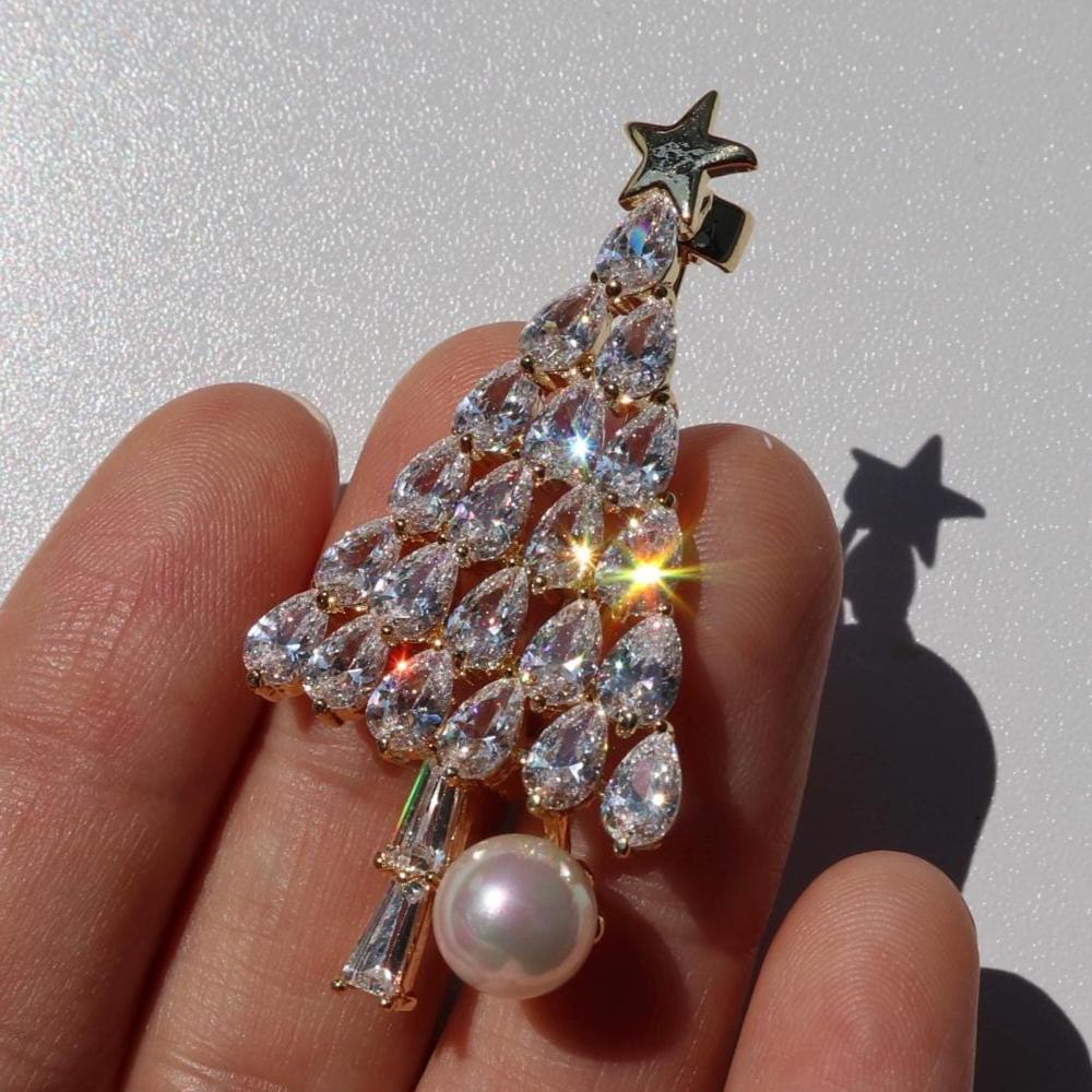 Weihnachtsbaum Brosche Gold Elegante Festliche Anstecknadel von MafukooBrosche