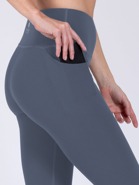 Magadi Yoga Leggings AMALIA aus softem Stretch, mit Taschen von Magadi