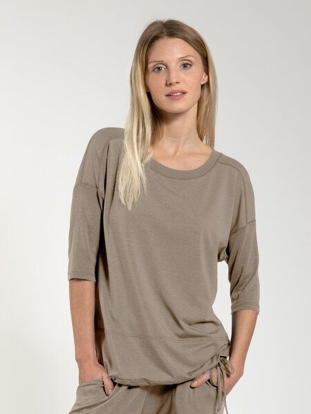 Magadi Yoga Shirt SARA aus Naturmaterial von Magadi