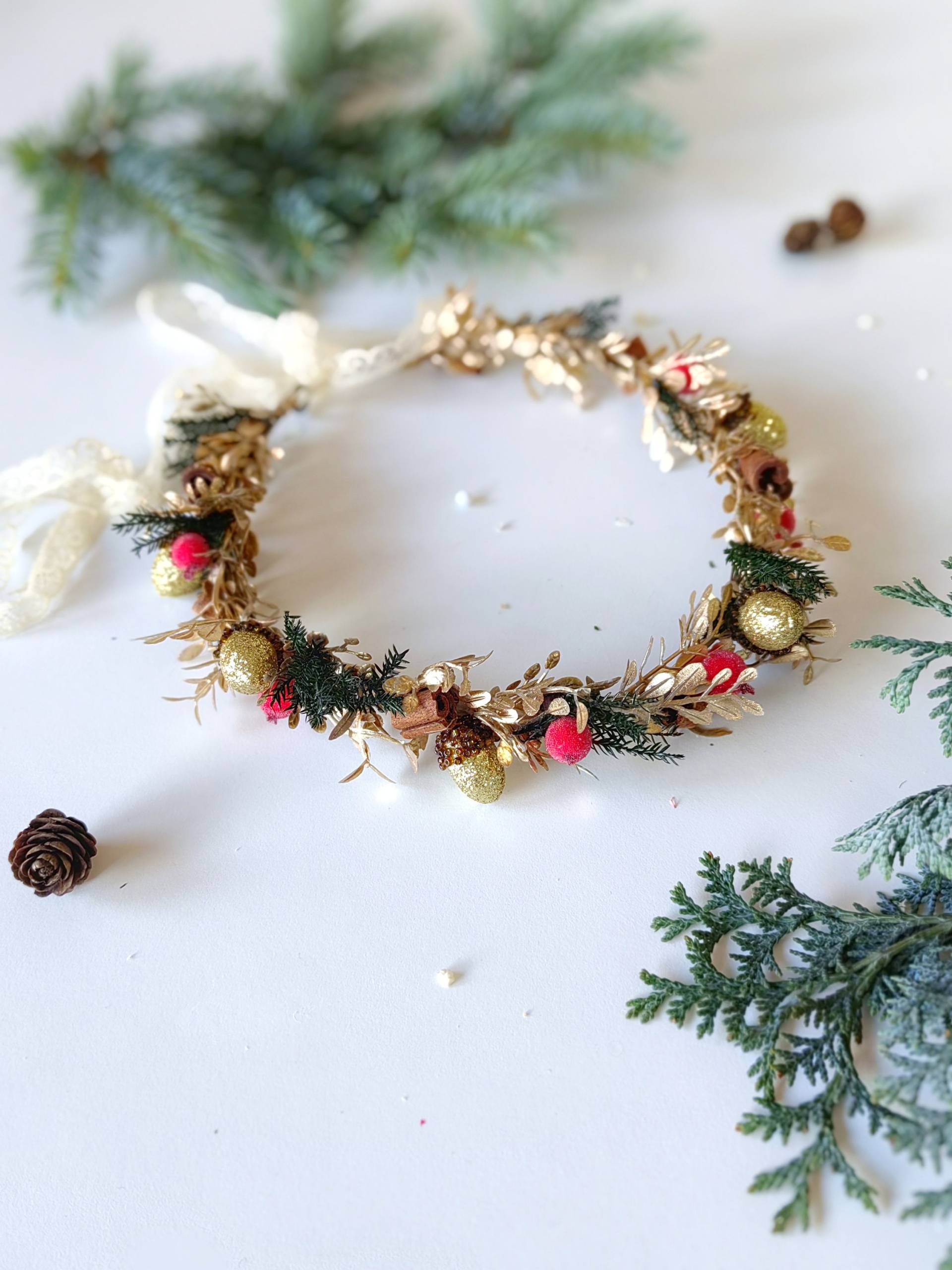 Weihnachten Haarkranz Mit Hagebutten Winterhochzeit Blumenkranz Zimt Weihnachtsfeier Krone Herbst Anpassbare Brautkrone Weihnachten Haarkranz Mit Hagebutten Winterhochzeit Blumenkranz Zimt Weihnachtsfeier Krone Herbst Anpassbare Brautkrone von MagaelaAccessories