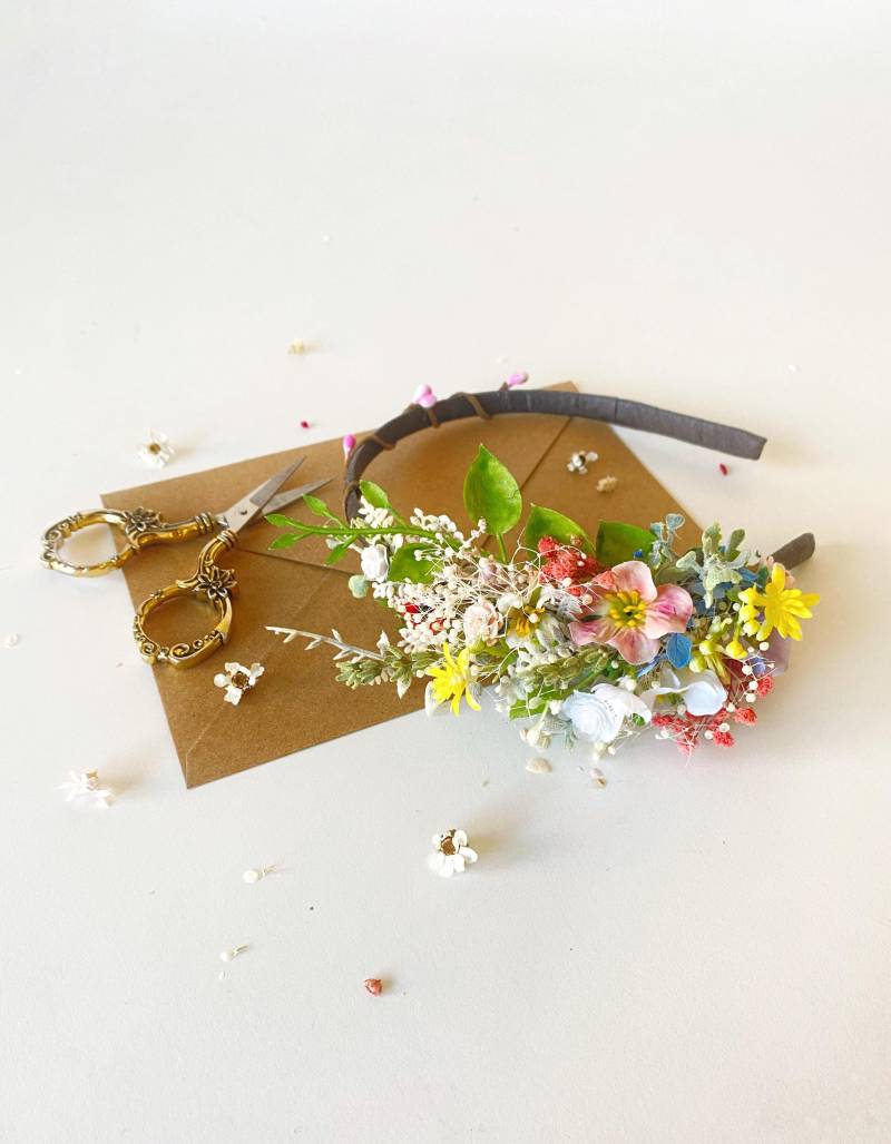 Wiese Haarband Frühlingsblumen Stirnband Mit Wildblumen Handgefertigtes Braut Buntes Blumen Cottagecore Magaela von MagaelaAccessories