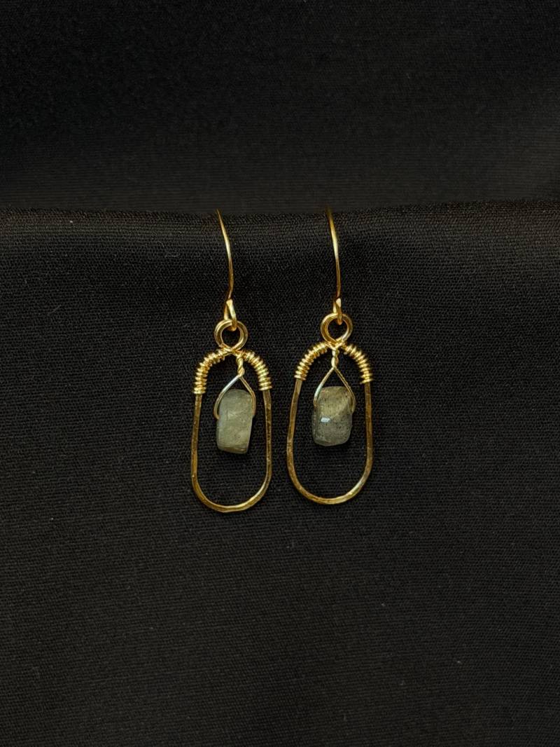 Antik Labradorit - Handgemachte Ohrringe Mit Labradorit | Farbe Gold von MagdalenasManufaktur